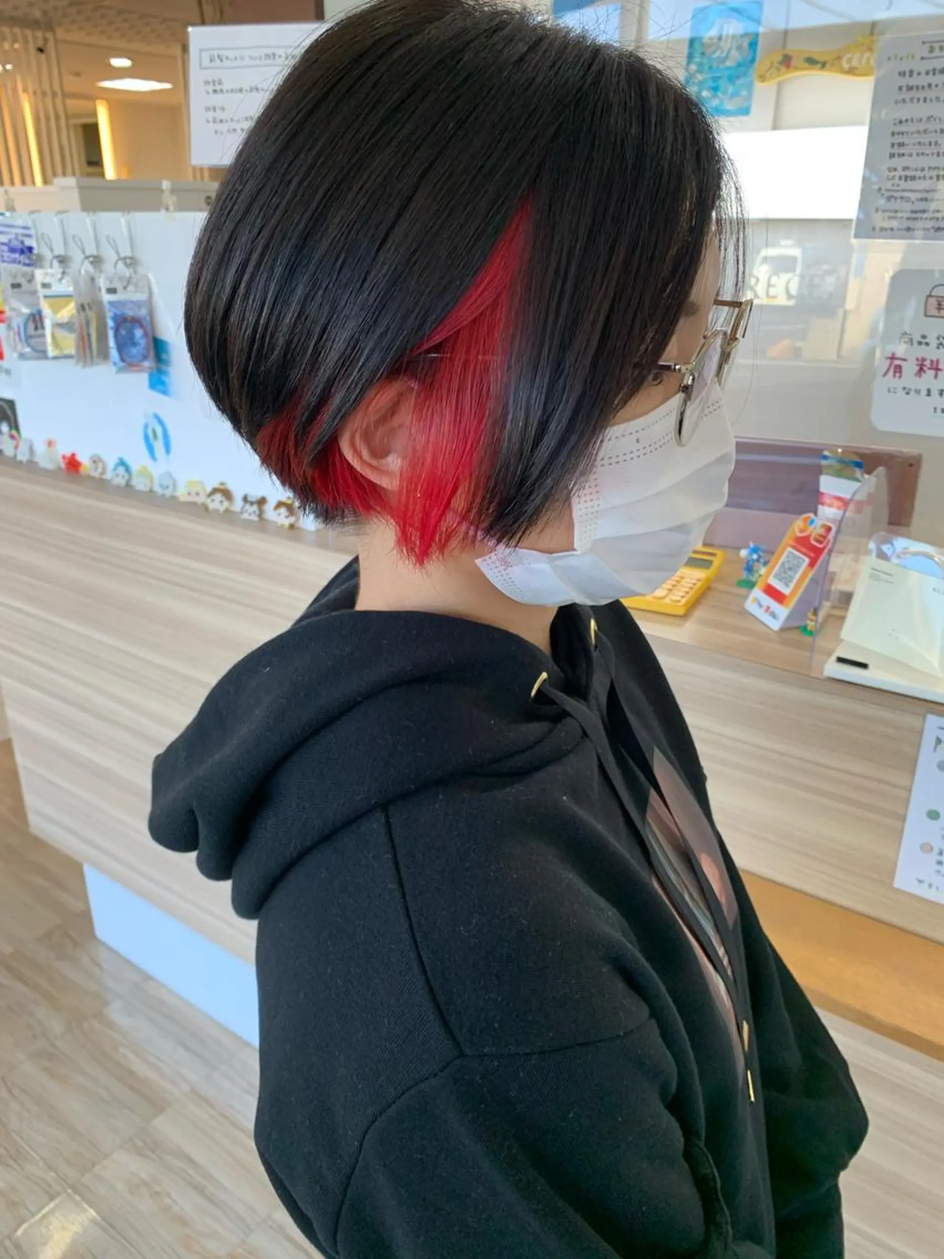 ショート カラー 🫧ウルフカット/ 畑中結衣🫧のヘアスタイル