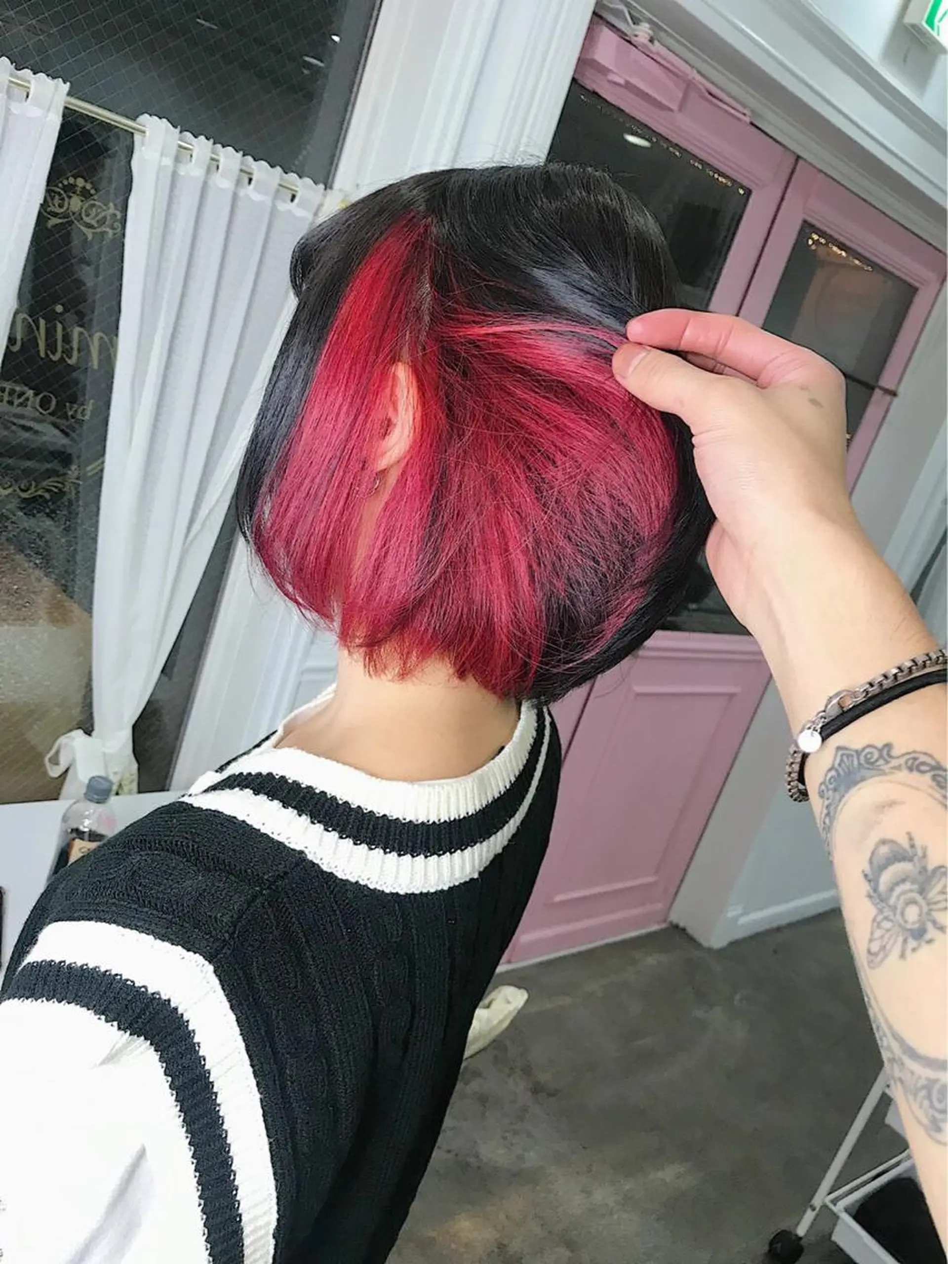 ショート カラー ヘアアレンジ 🧸ミルクティー🧸 kousei🧸のヘアスタイル