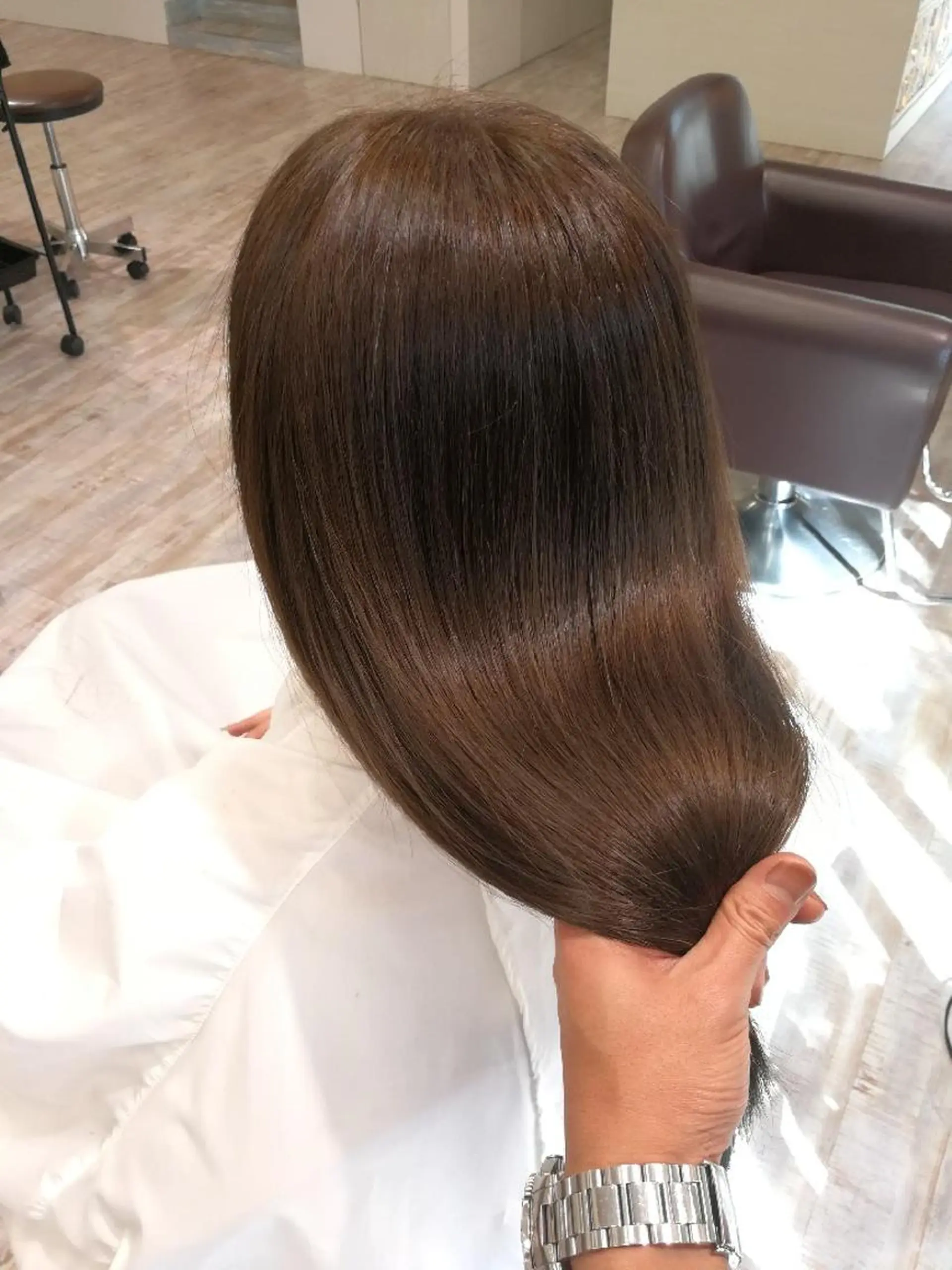 ロング パーマ ストレートパーマ Aile所属・酸性ストレート／カラ ー/山下高明のヘアスタイル