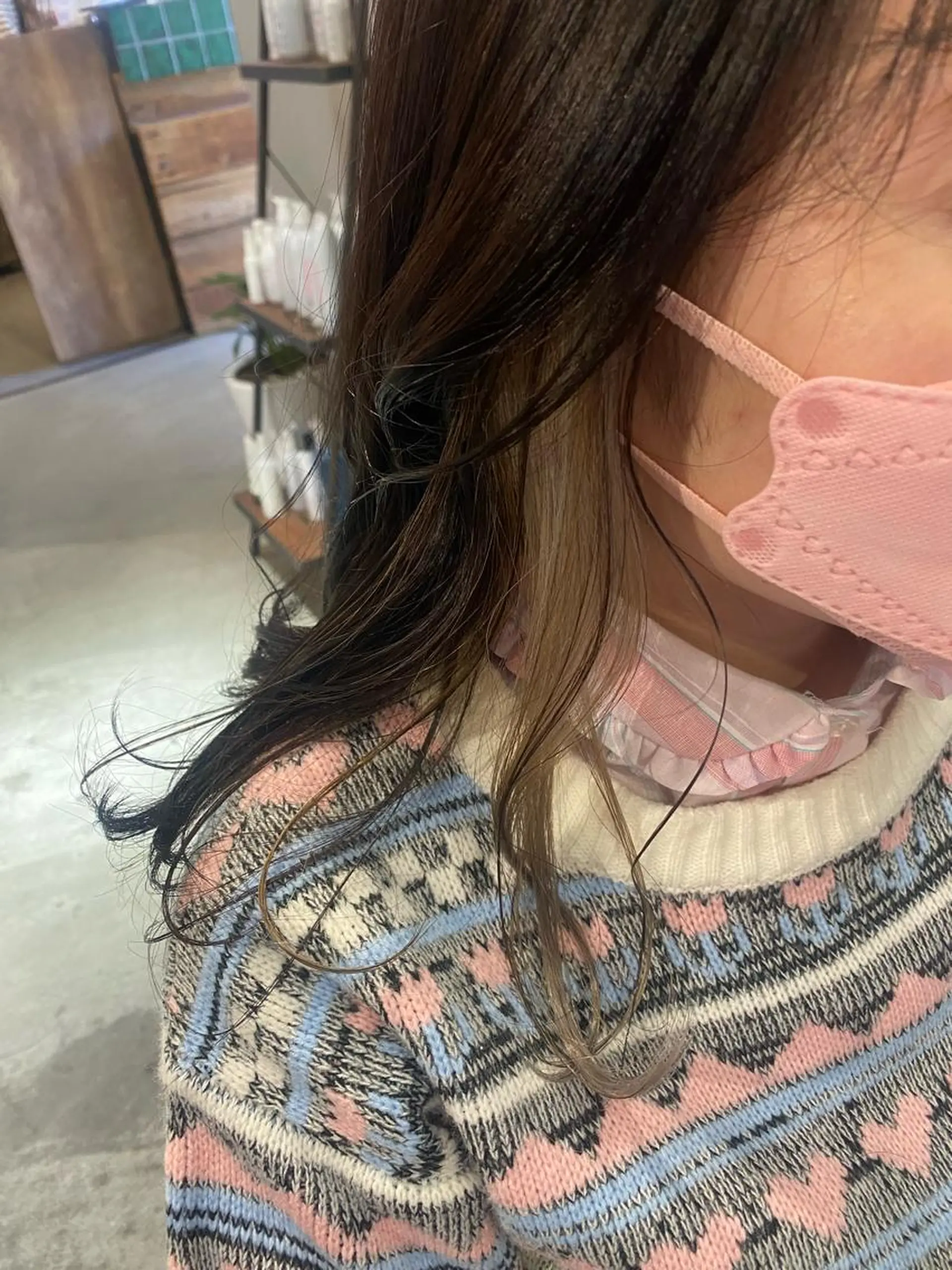 ミディアム カラー イヤリングカラー インナーカラー 🦋店長🦋 ほんさわ みずきのヘアスタイル