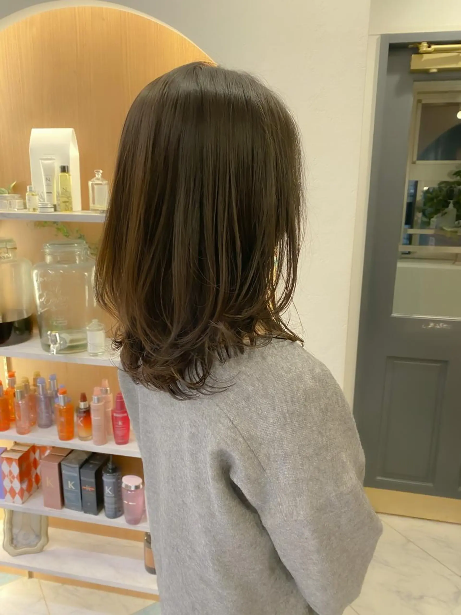 ミディアム レイヤーカット レイヤーカット/艶カ ラー/chihiroのヘアスタイル