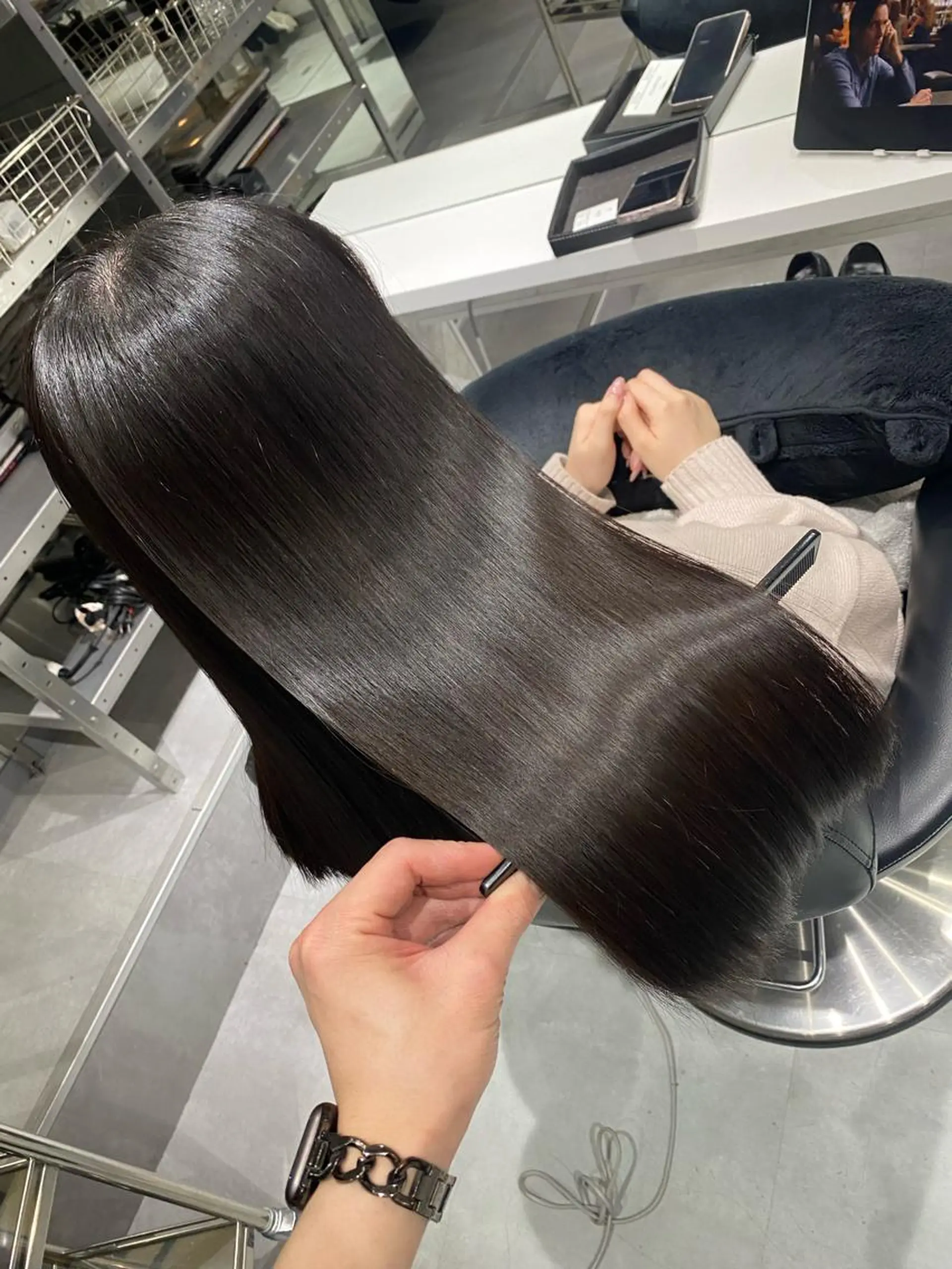 セミロング GINGER所属・GINGER yohのヘアスタイル