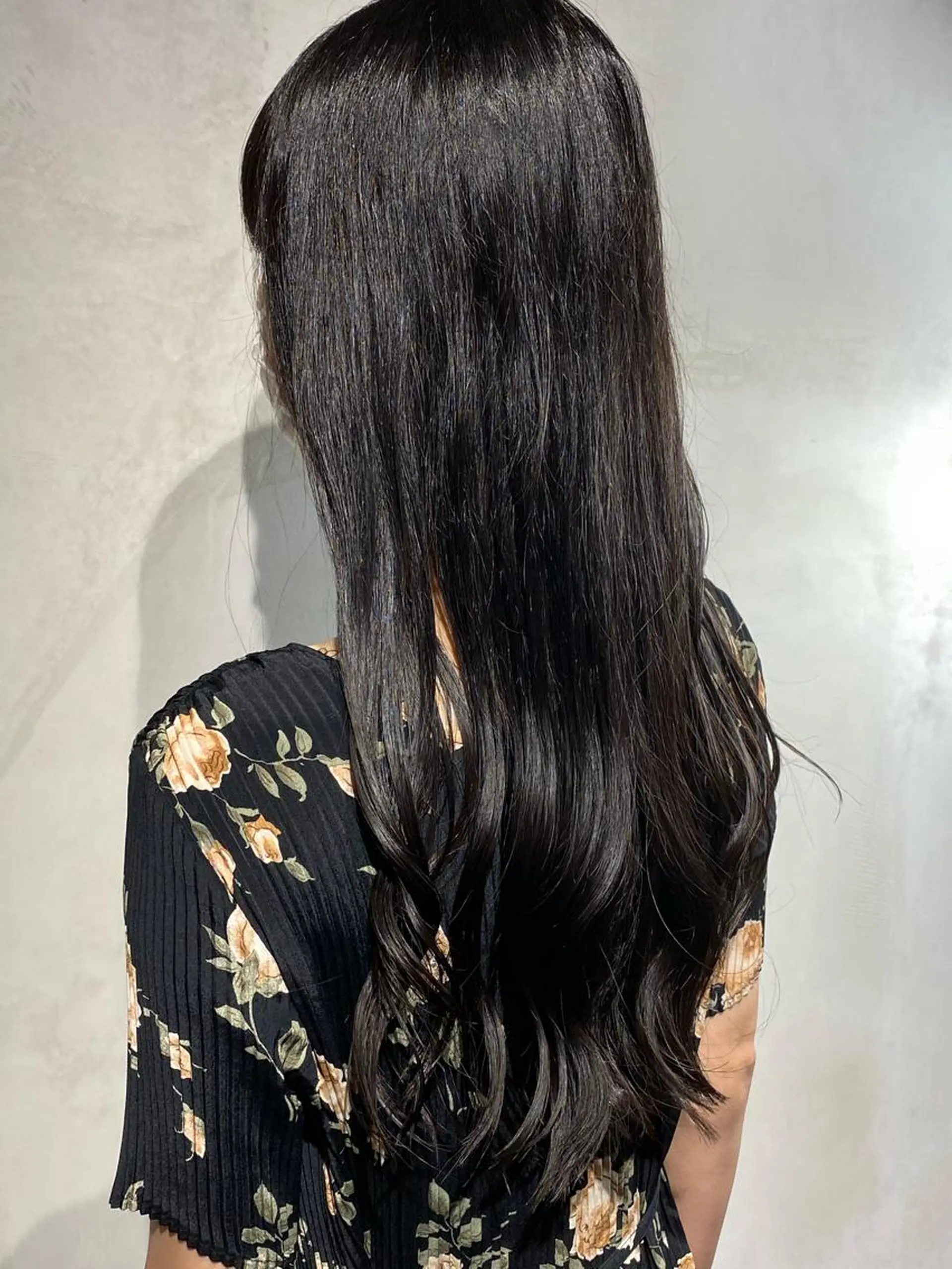 ロング Toiro中目黒所属・寄主 洸雅のヘアスタイル