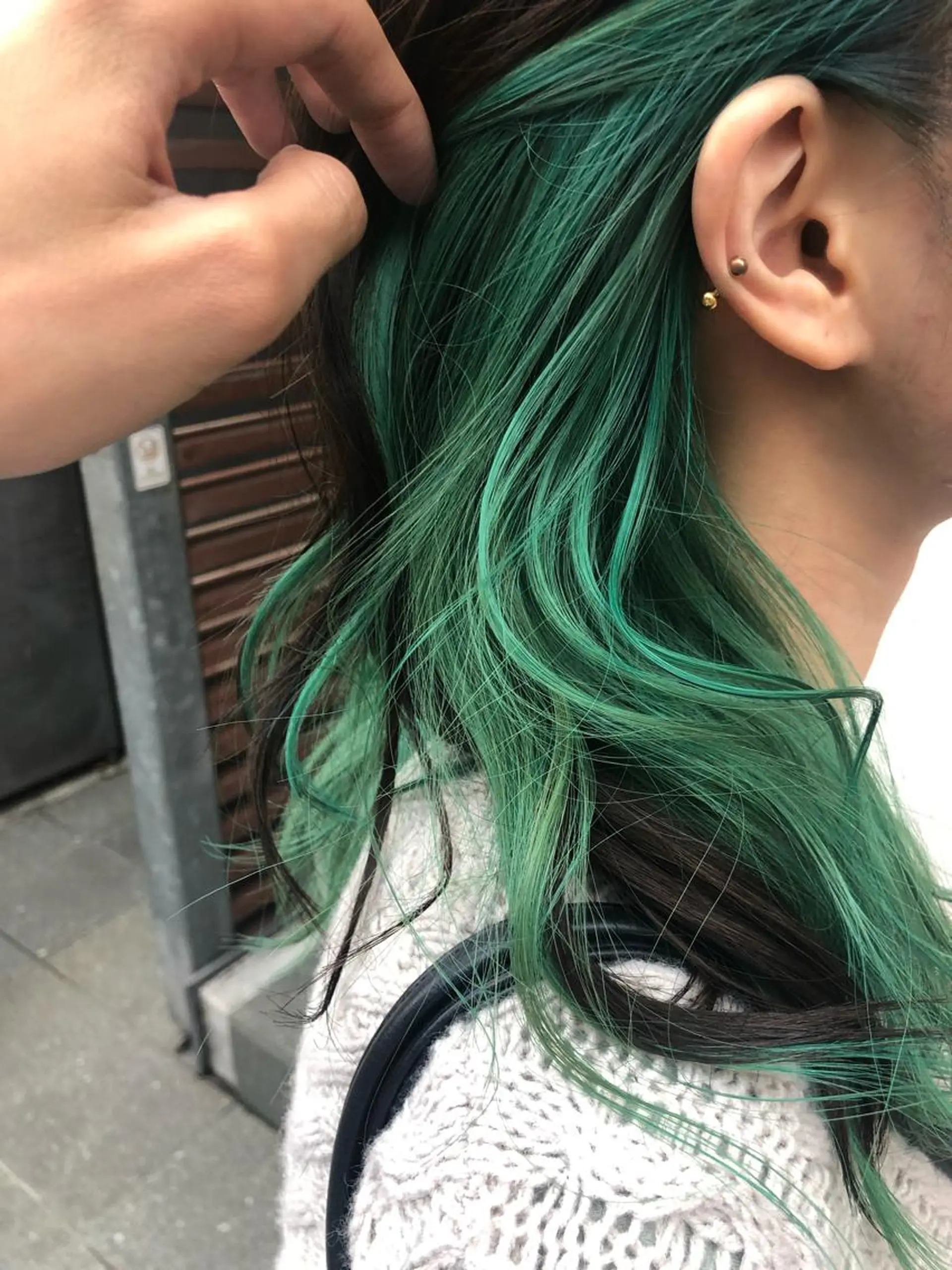 セミロング カラー ショートボブ アッシュ バレイヤージュ ミストバング ベージュカラー カット ヘアカラー トリートメント 原宿サロン代表 デザインカラー伊藤卓のヘアスタイル