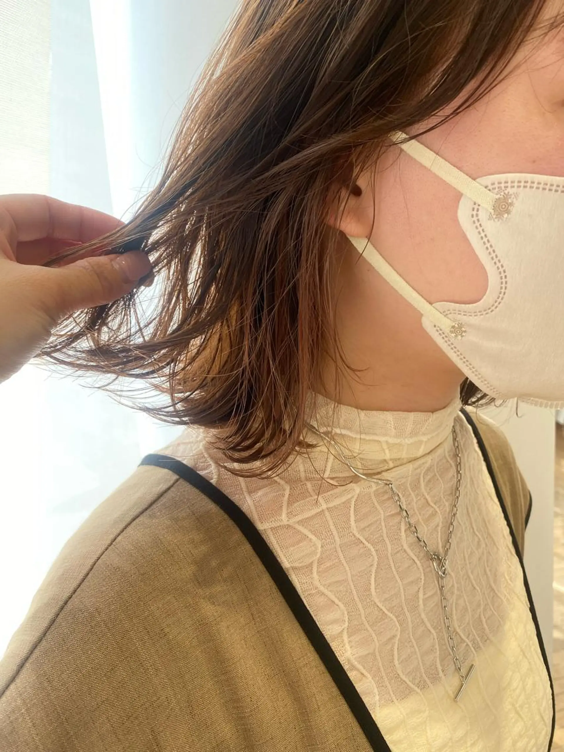 ミディアム カラー ブリーチ ダブルカラー インナーカラー ブリーチなしカラー 増井 彩乃のヘアスタイル