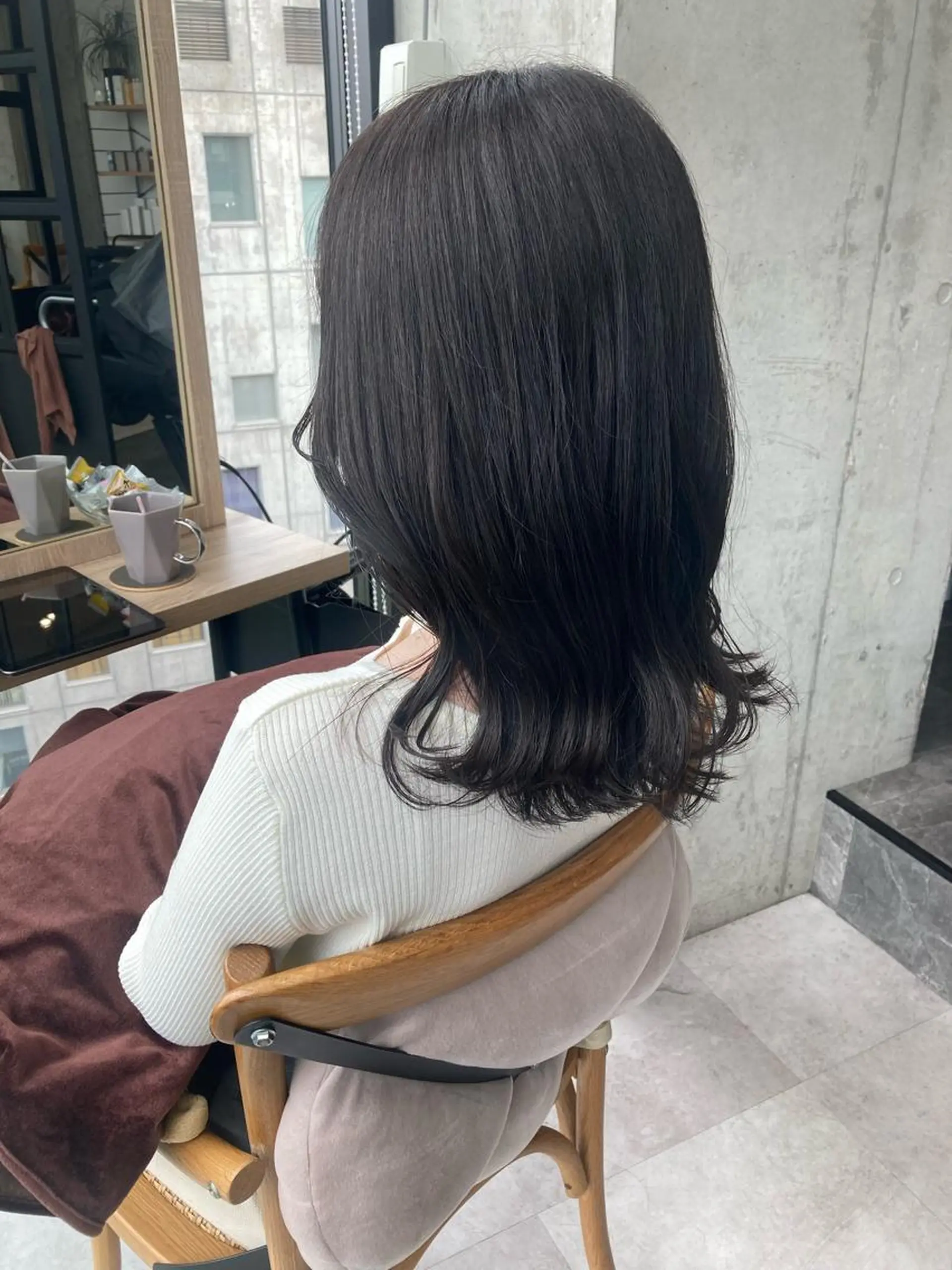 セミロング ヘアカラー トリートメント ✨色持ちの良い艶 カラー✨蟹江真世のヘアスタイル