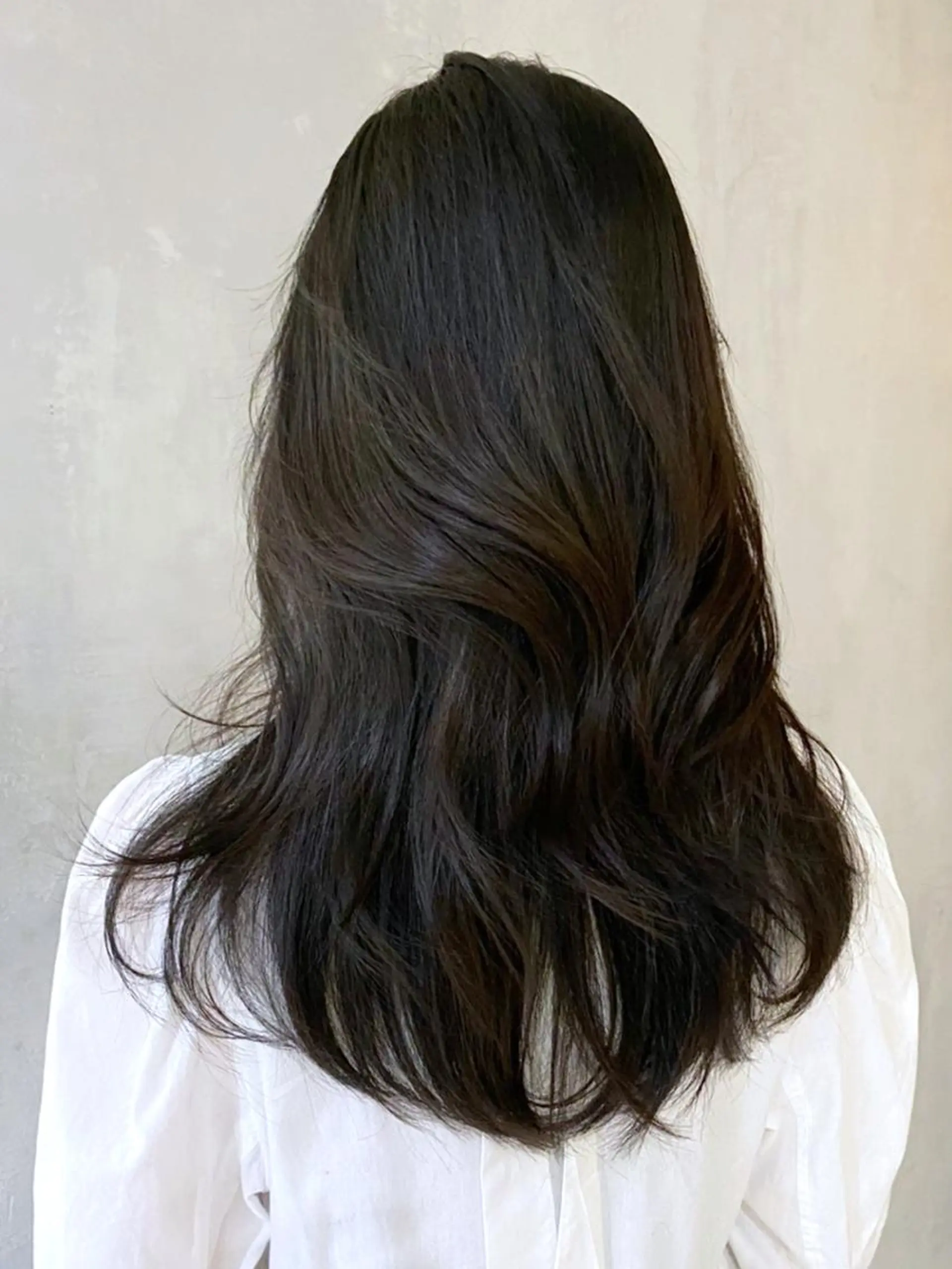 ミディアム カラー パーマ ヘアアレンジ ブラウンカラー ダークブラウン レイヤーカット カット ヘアカラー トリートメント ITbyALBUM 中野店のヘアスタイル