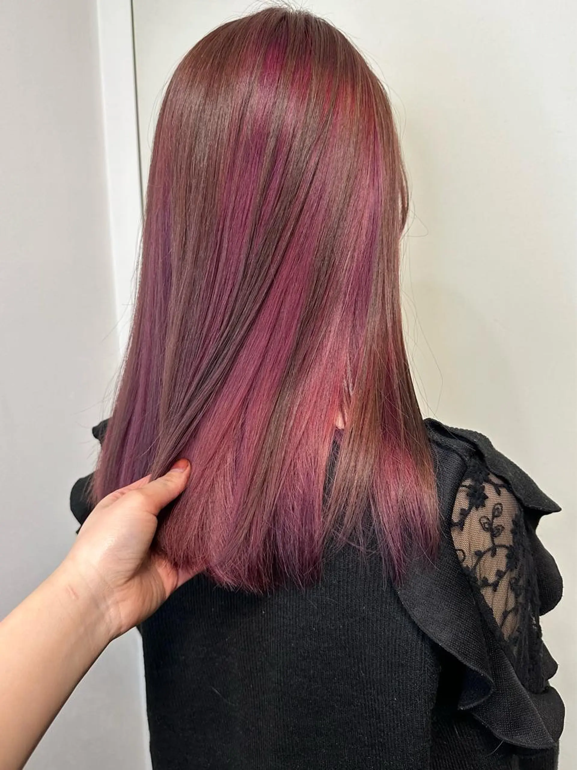 ミディアム カラー カット ヘアカラー トリートメント peg.hair所属・ブリーチカラー🫧 森　凪沙のヘアスタイル