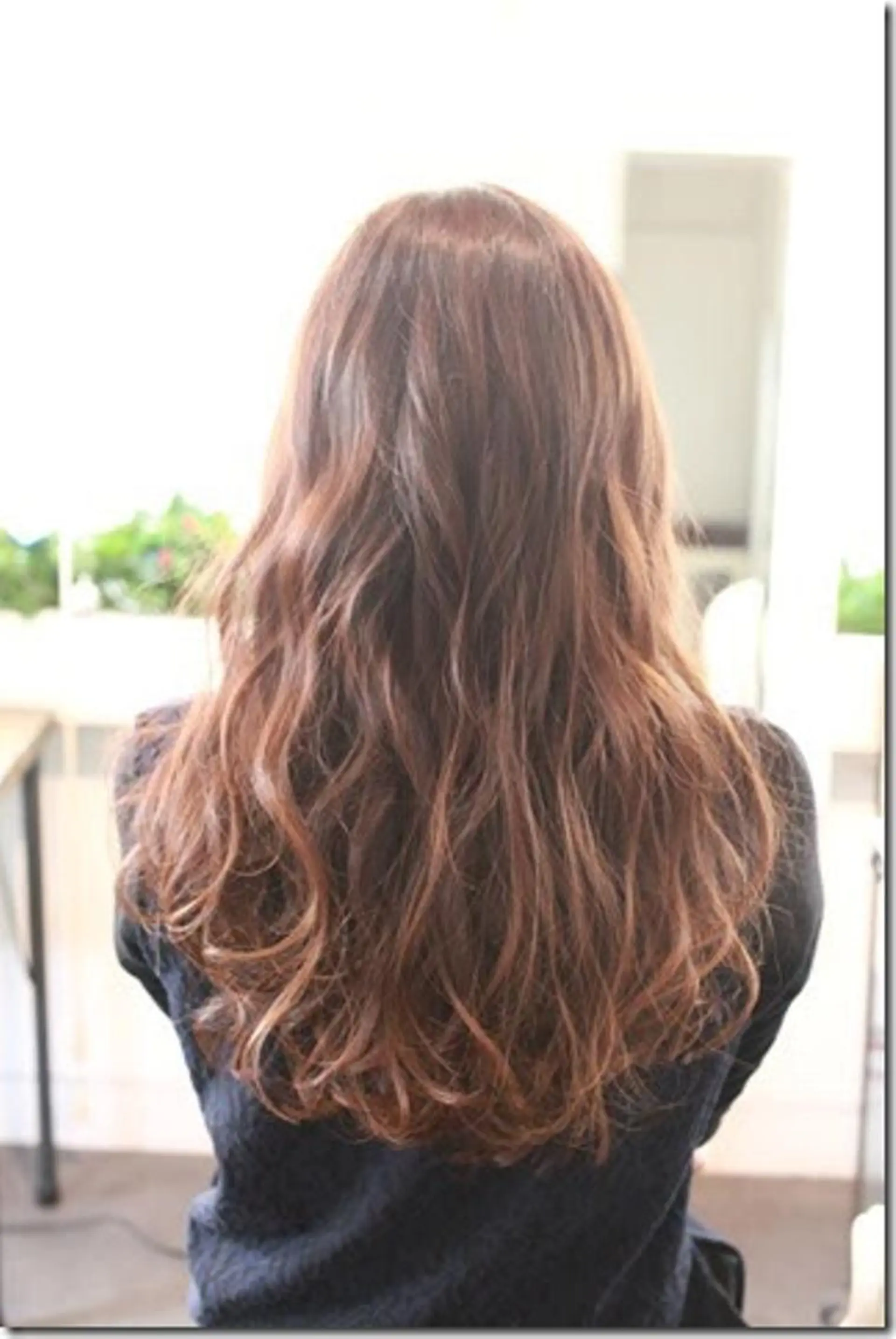 ロング カラー Mariana/ 鶴原-ハイライトのヘアスタイル