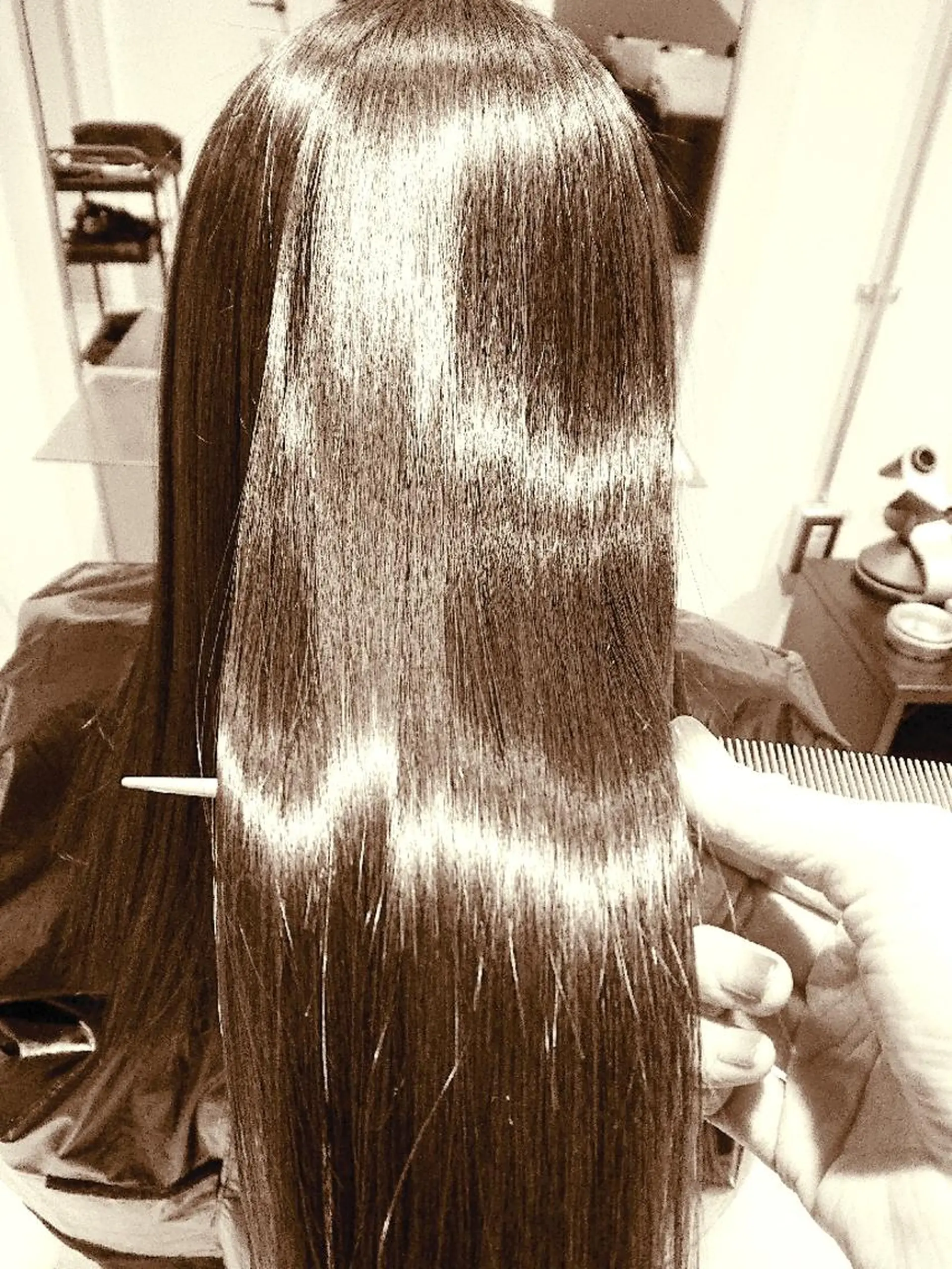 セミロング 美髪✨LAKOLA  池袋✨のヘアスタイル