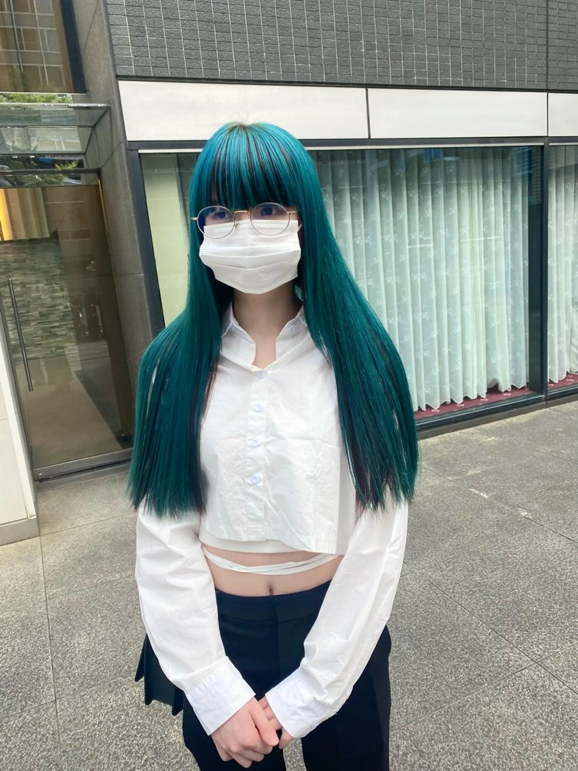 ロング 髪と音処　マトぺ所属・デザインカラー/ボブ ブリーチカラー/ユリのヘアスタイル