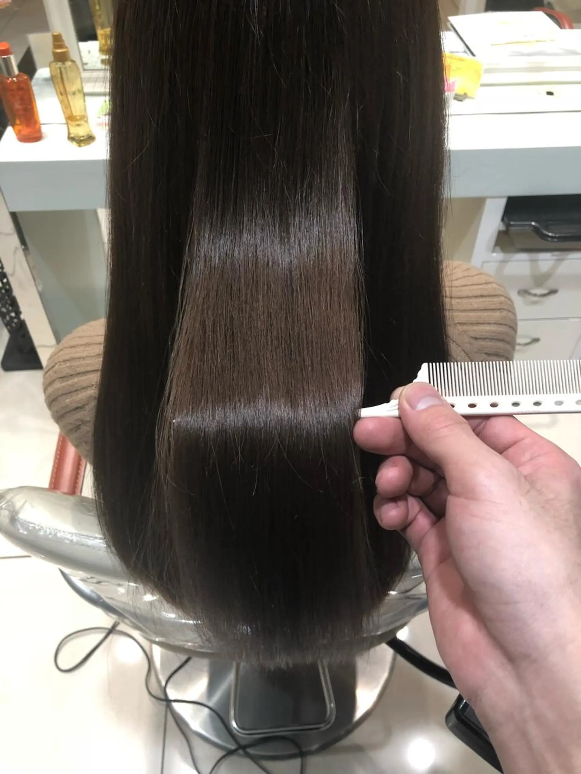 ロング ブリーチカラー特化 碇　英朗のヘアスタイル