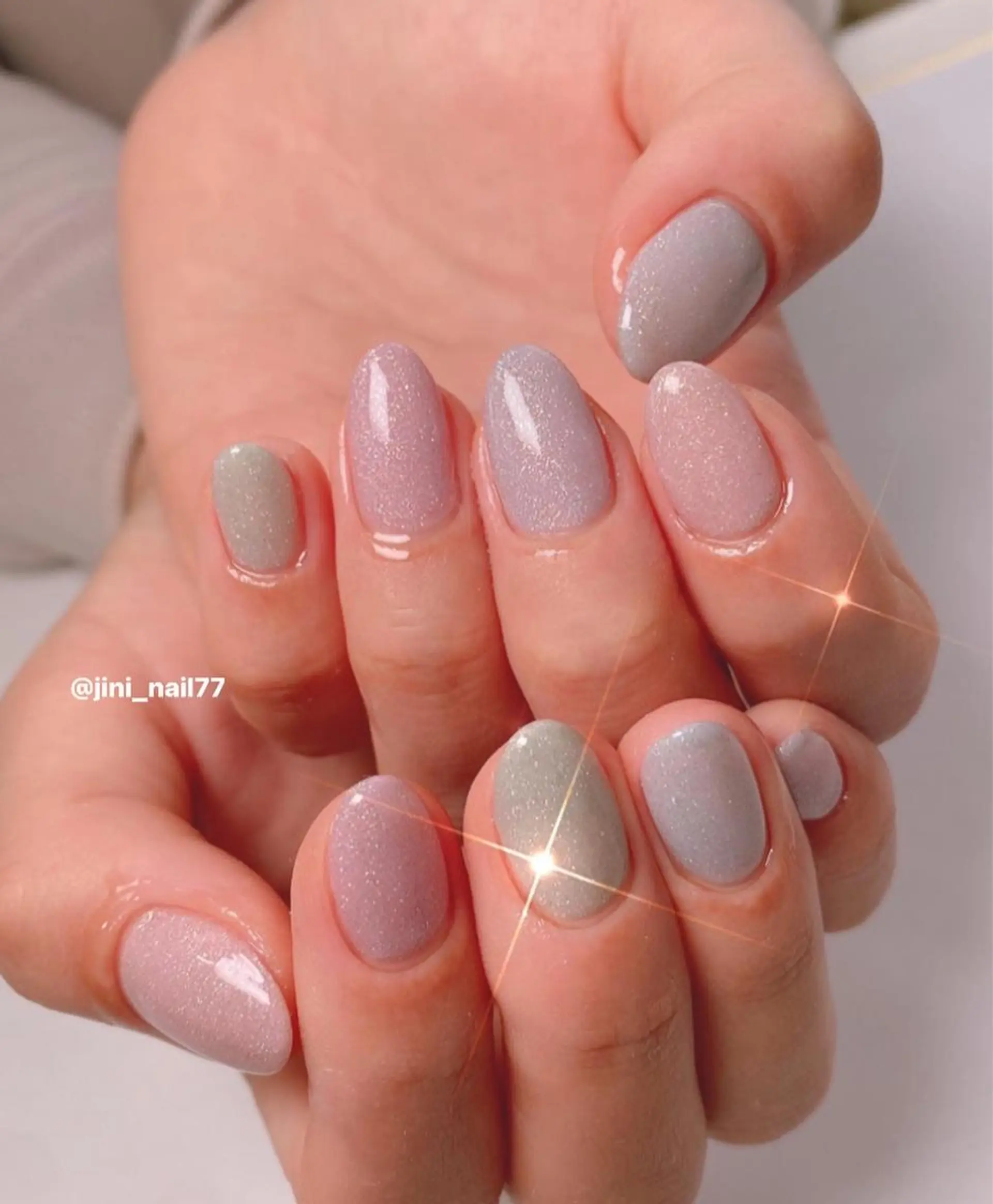 ネイル JINI NAIL所属・ジニ ネイルのネイルデザイン