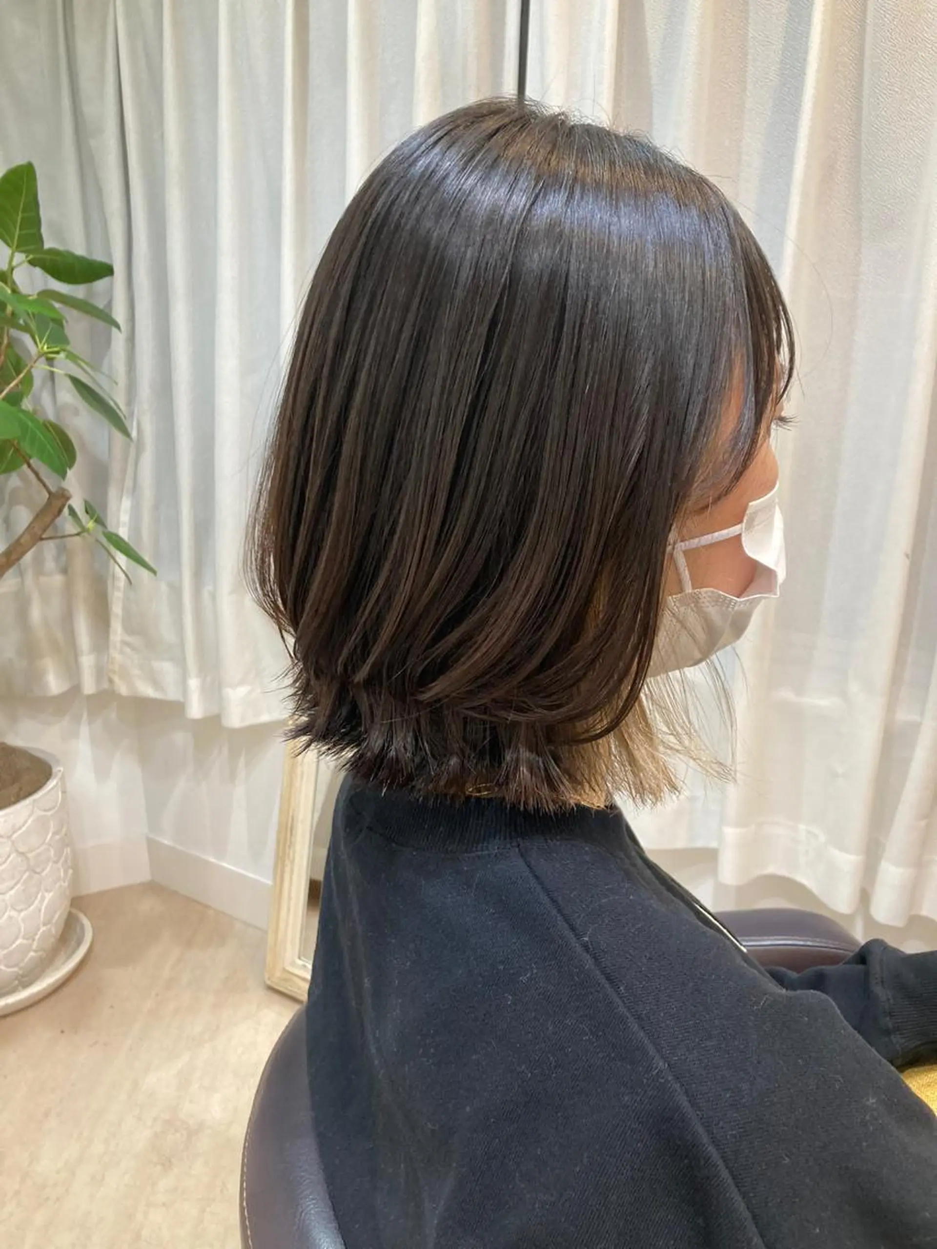 ショート カラー 縮毛矯正 韓国風⭐️くびれヘア 🍀高津かえでのヘアスタイル