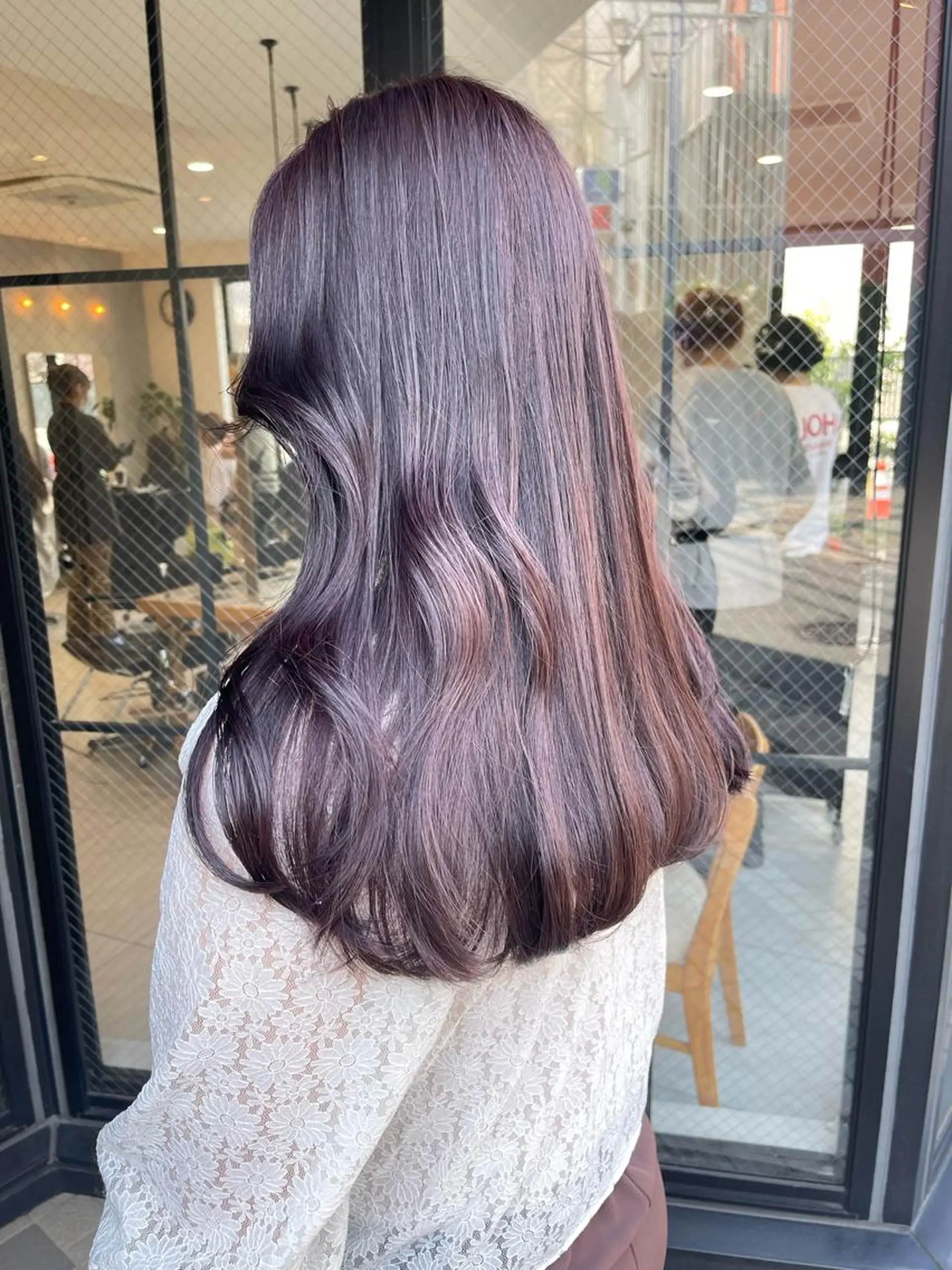 ロング カラー ラベンダーカラー ラベンダーグレー ヘアカラー トリートメント ヘッドスパ ラベンダー/レイヤー スタイル🤎mamiのヘアスタイル