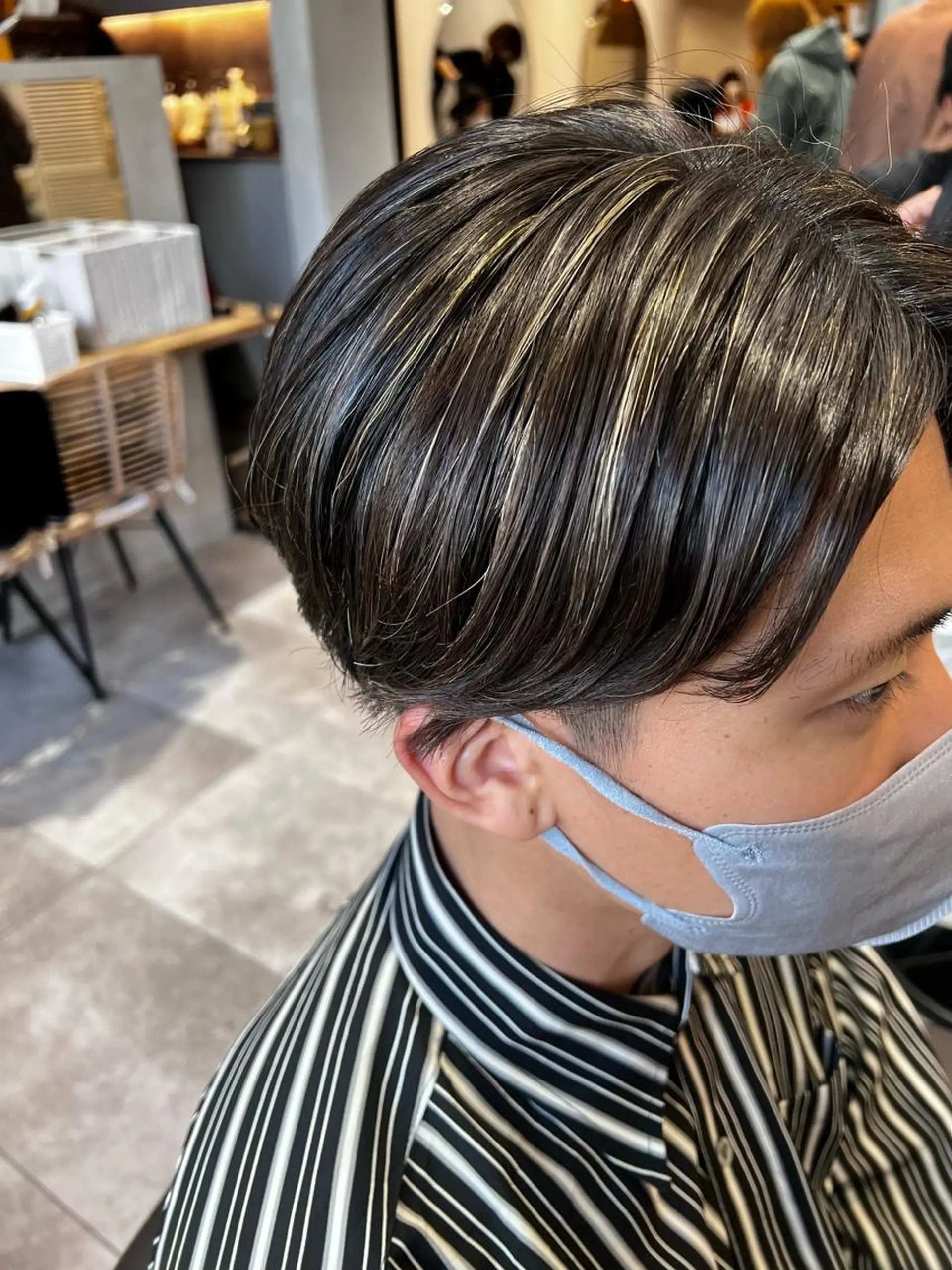 ショート ハイライト ヘアカラー モテ髪🌈細矢 森平のヘアスタイル