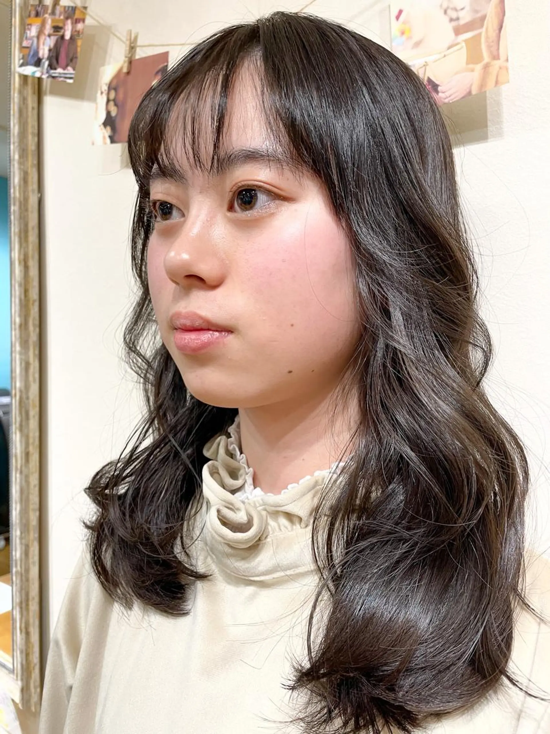 セミロング 佐治 梨乃のヘアスタイル