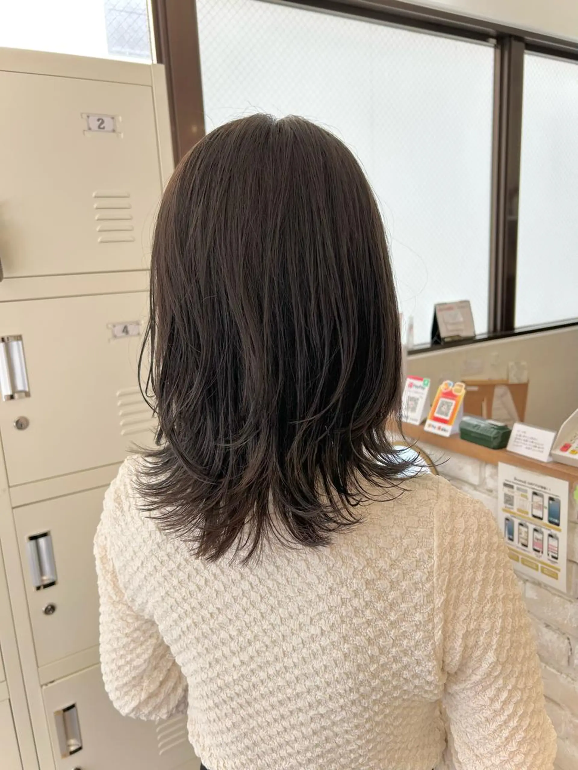 ミディアム カラー ミディアムレイヤー レイヤーカット カット ヘアカラー トリートメント 🫧顔周りカット 🫧樫村優香のヘアスタイル