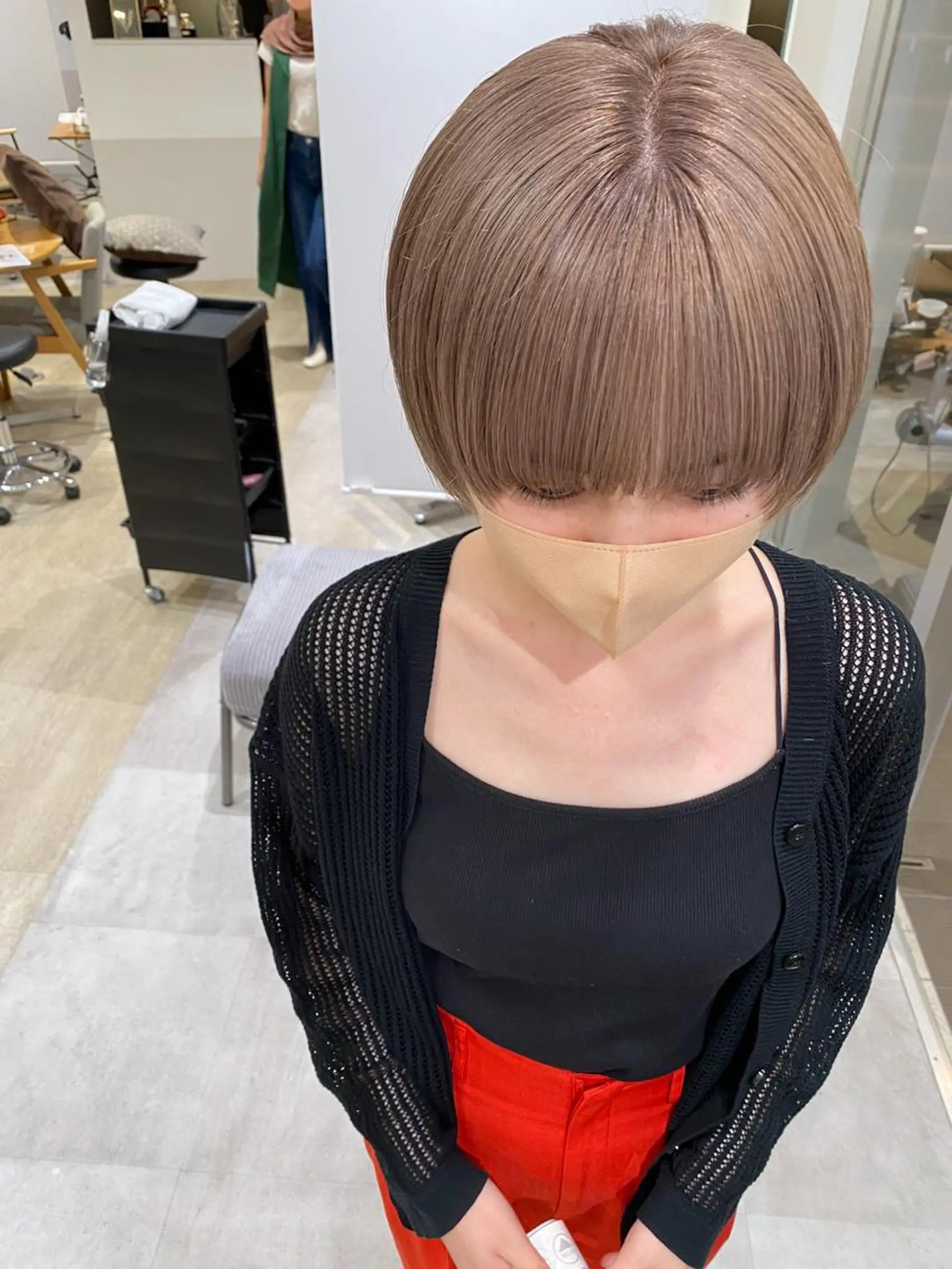 ショート カラー ヘアカラー 顔まわりカラー特化 赤津百合絵のヘアスタイル