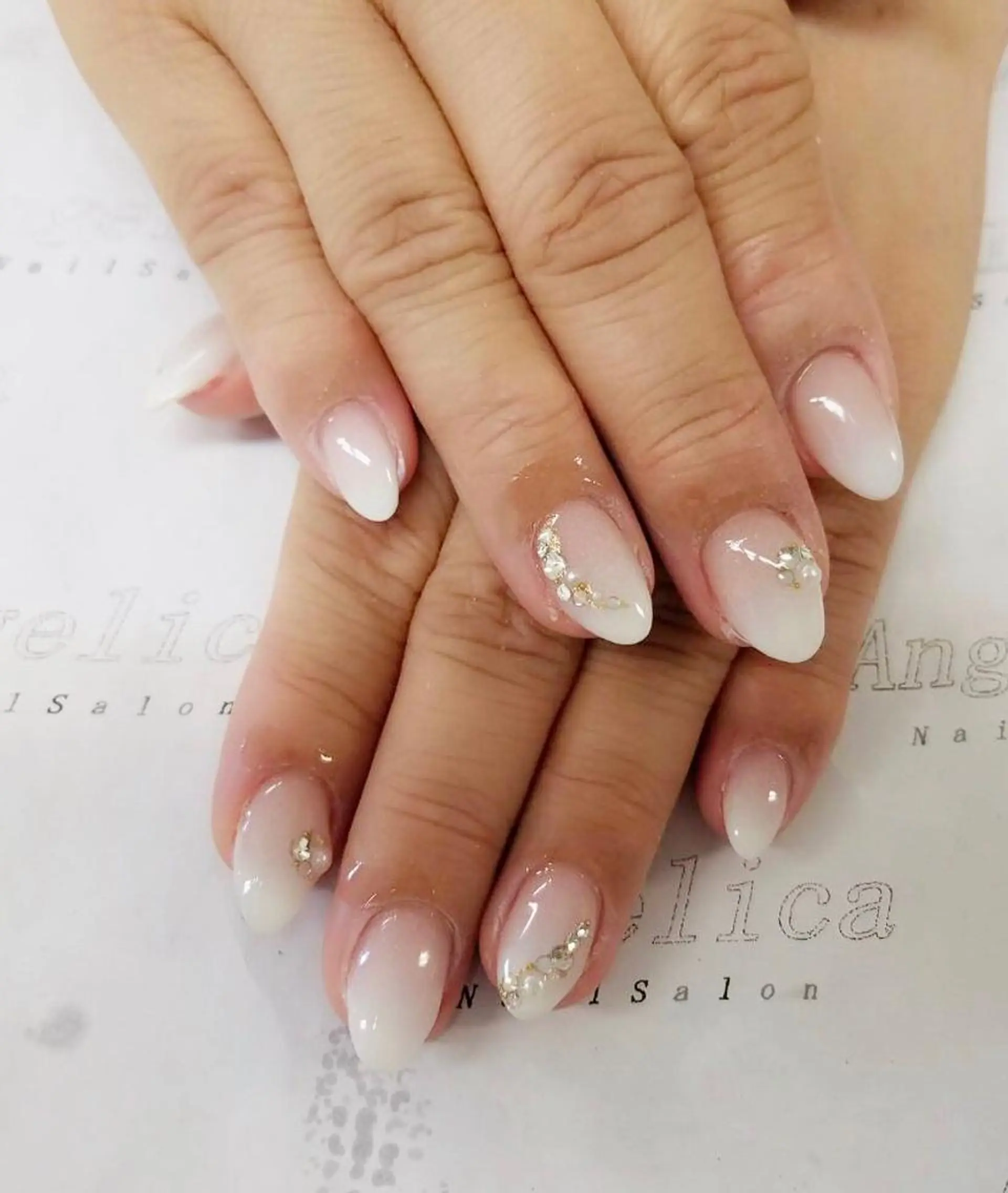 ネイル ハンドネイル Angelica ネイリストのネイルデザイン