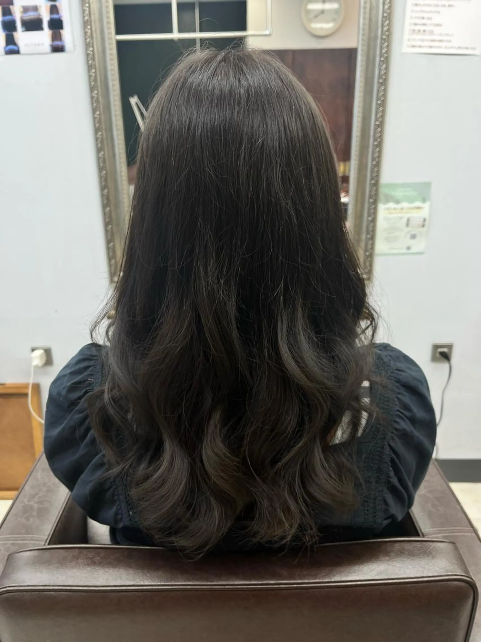 セミロング カラー アッシュ Crescere所属・小島 凜のヘアスタイル
