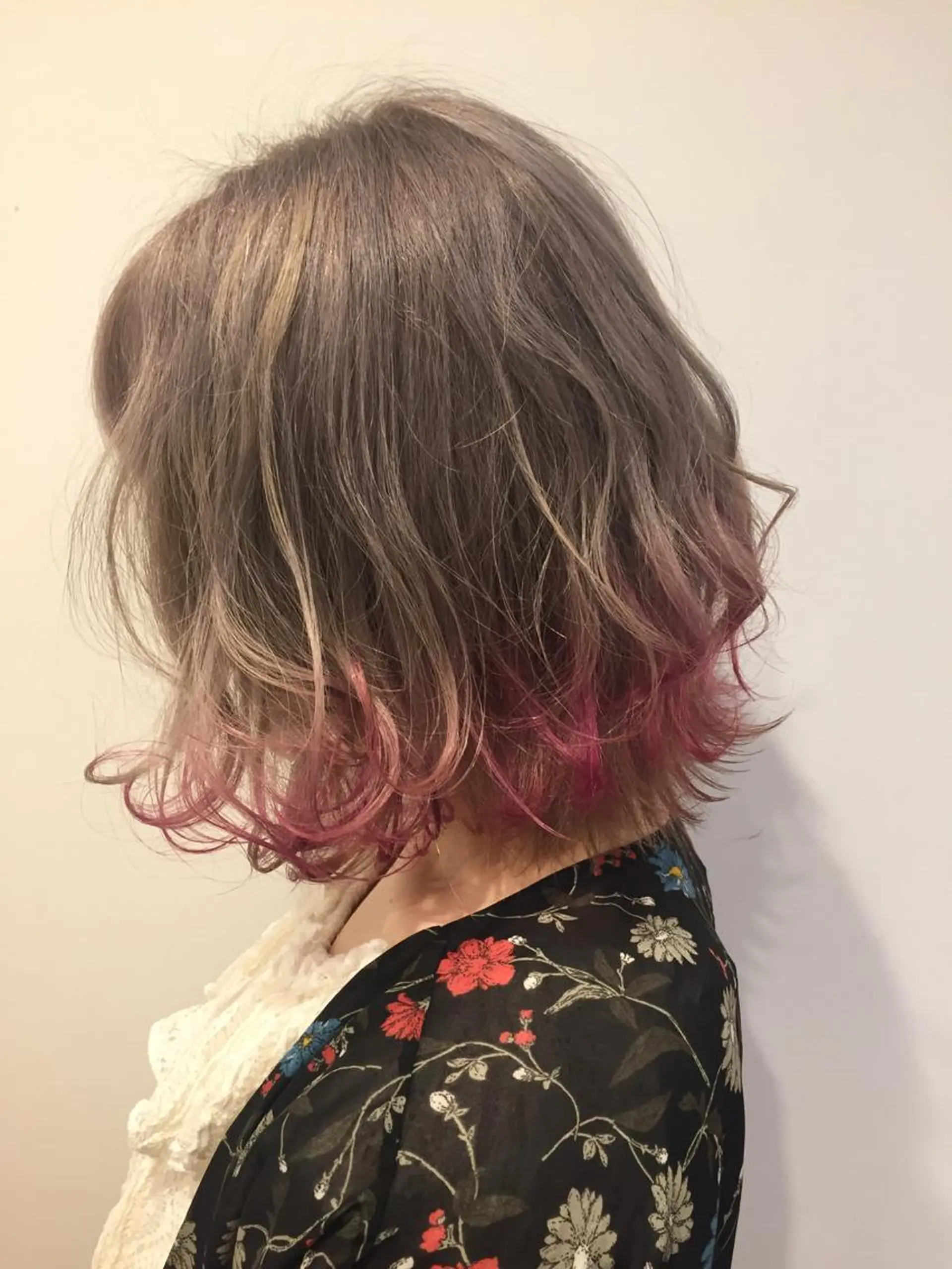 ミディアム カラー パーマ 切りっぱなしボブ デザインカラー ボブ VIVIE【ヴィヴィ】所属・髪質改善/韓国風 レイヤー/田村祐樹のヘアスタイル