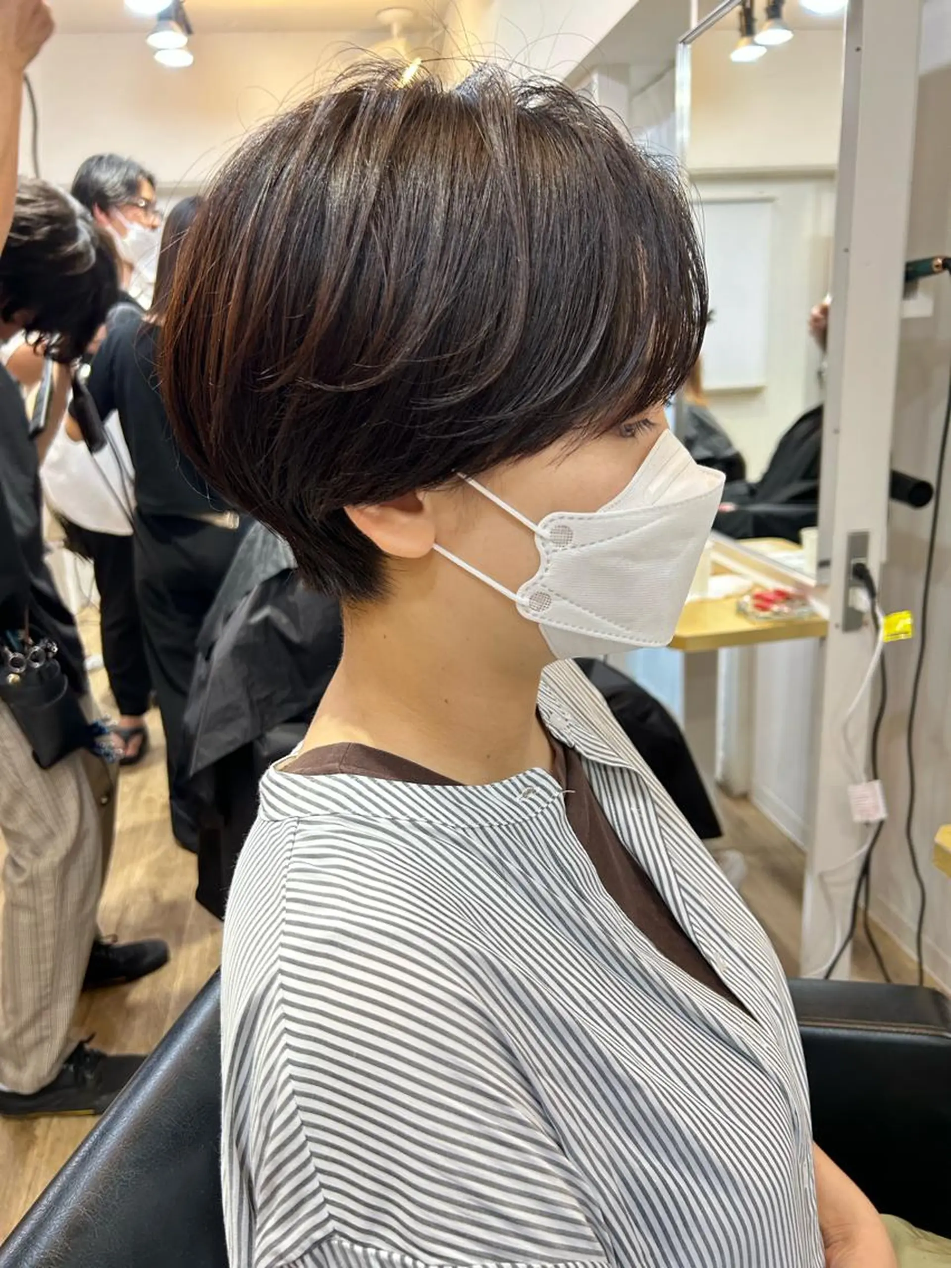 ショート カラー ハンサムショート ブリーチ ケアブリーチ ダブルカラー ハイライトカラー lab.by ioe中崎店所属・中北篤志 ショートボブのヘアスタイル