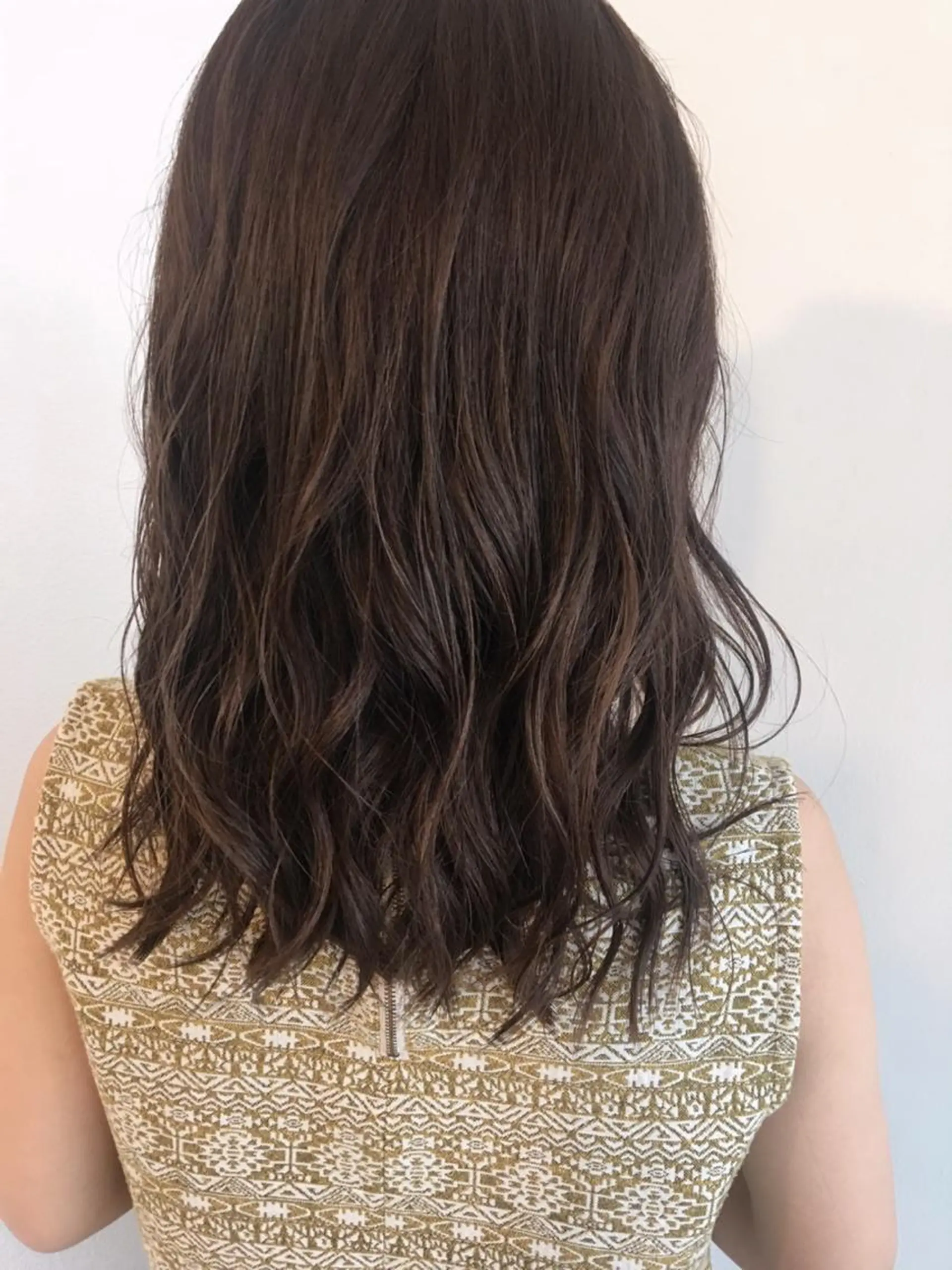 セミロング カラー hair  design  ALBERO所属・日高 香織のヘアスタイル