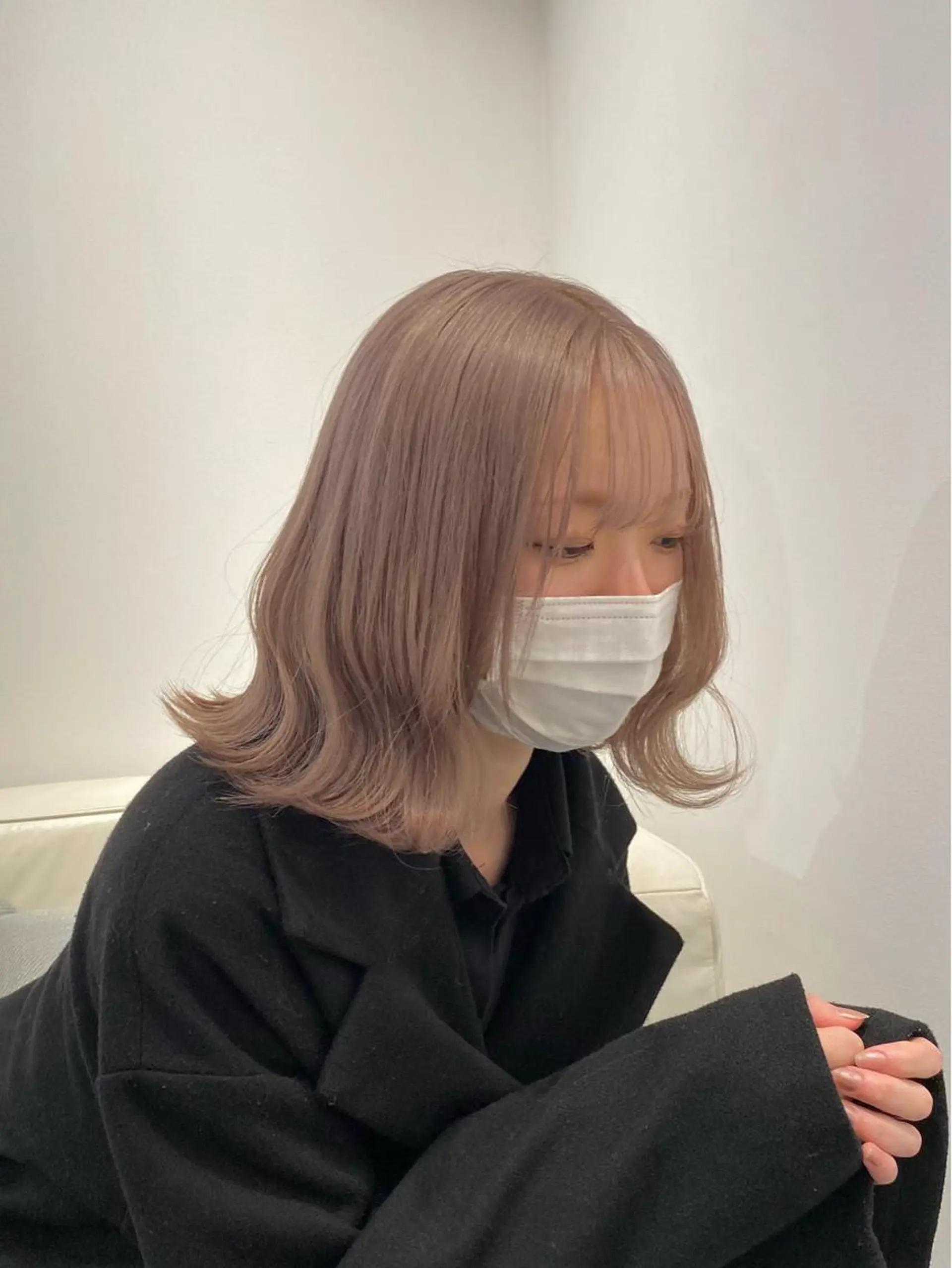 ミディアム カラー ヘアカラー 名古屋栄♡PELE 上品な透明感ベージュのヘアスタイル