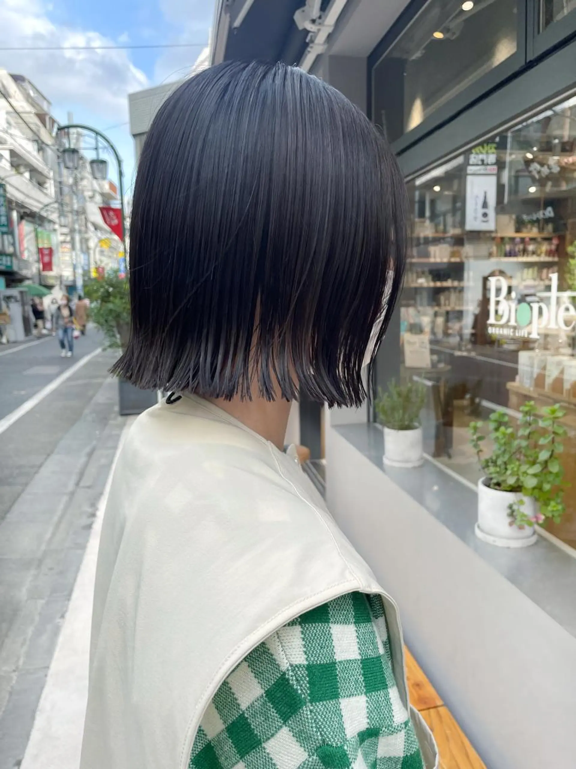 ショート カラー 切りっぱなしボブ アッシュ アッシュグレー ボブ カット ヘアカラー トリートメント HIROKI ” stylistのヘアスタイル