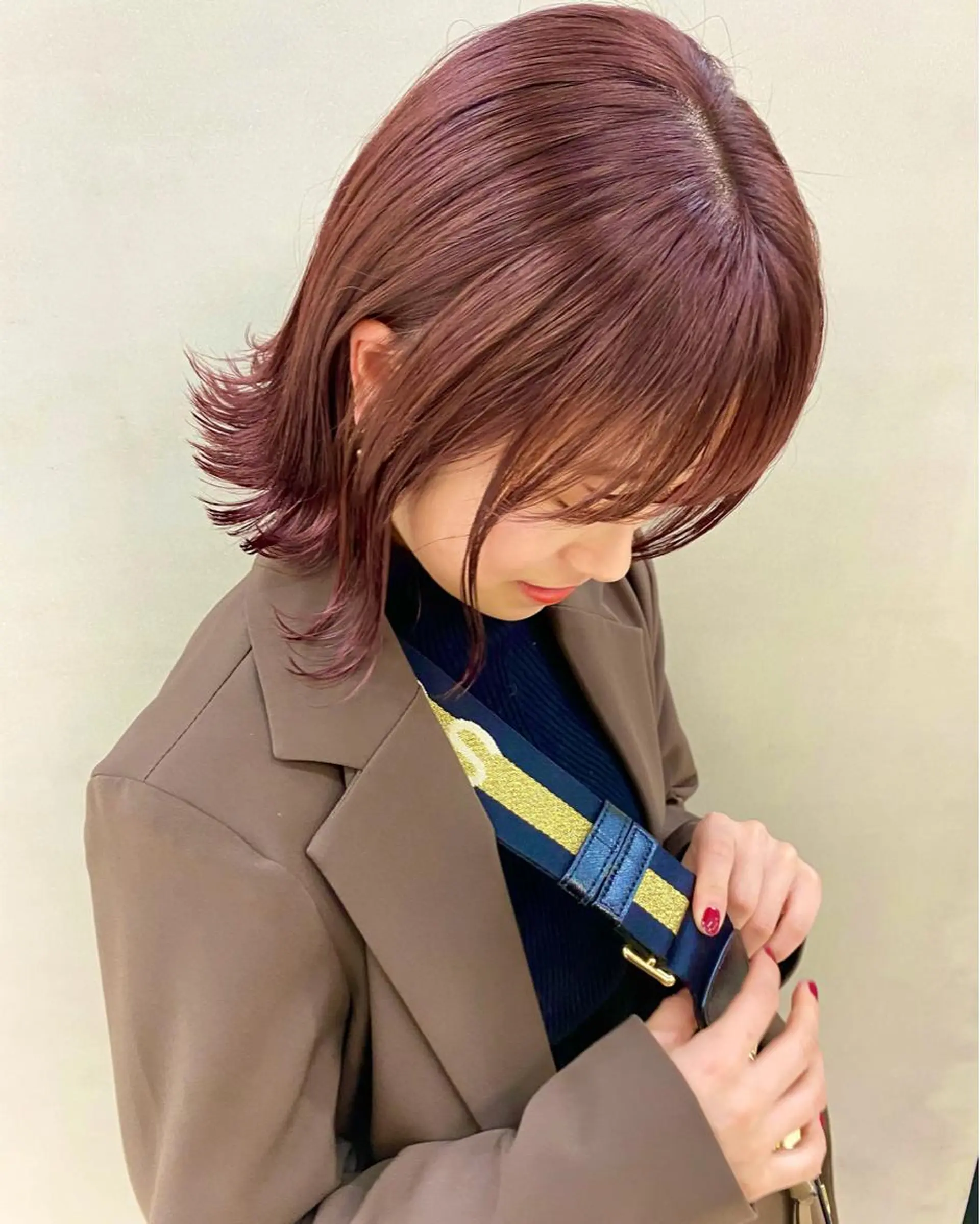 ミディアム カラー 村田 春歌のヘアスタイル