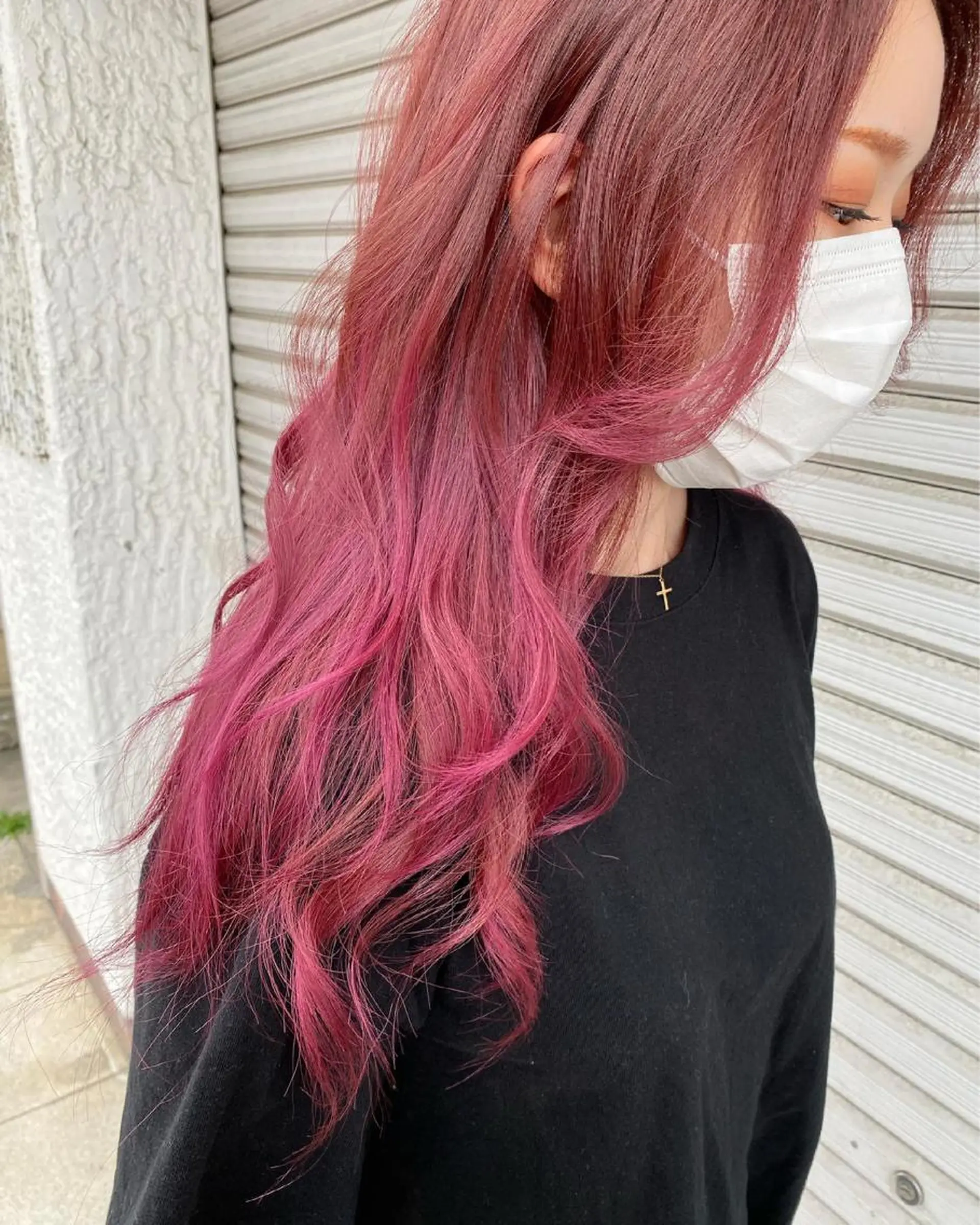 ロング カラー ブリーチ ピンクカラー エクステ 髪質改善、エクステ 山口卓哉のヘアスタイル