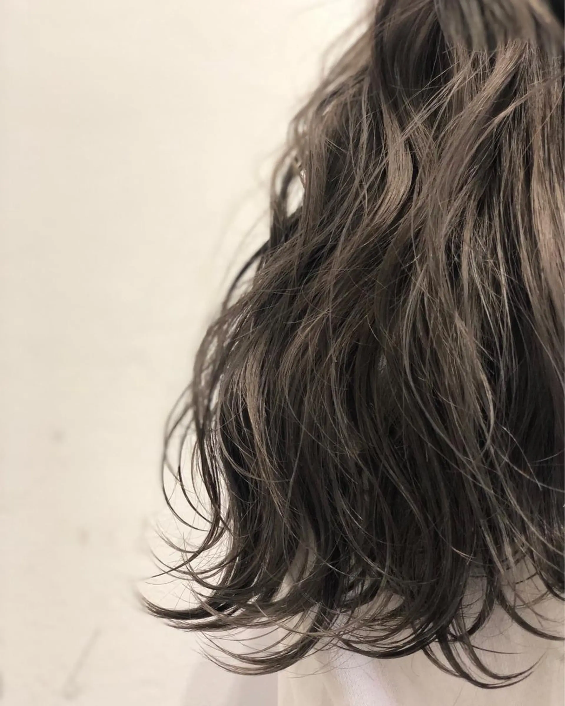 ロング カラー グレージュ ミルクティーグレージュ カット ヘアカラー トリートメント Tao所属・藤川 大智のヘアスタイル