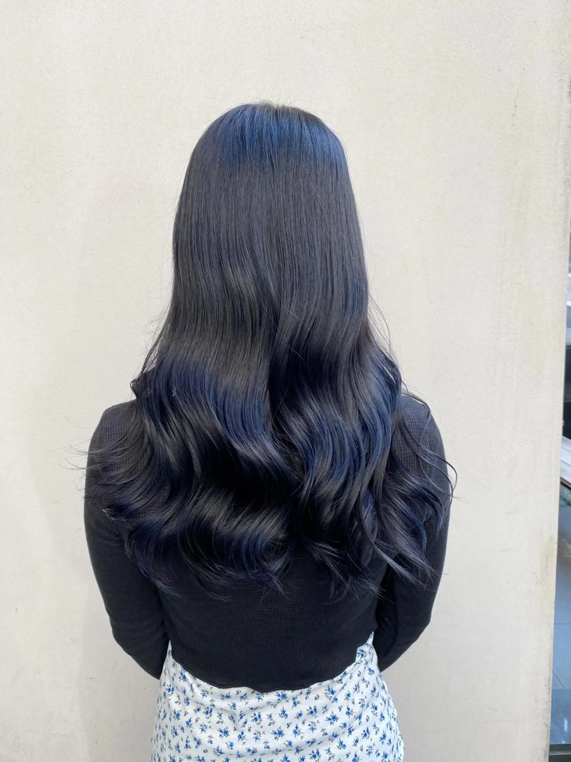 ロング カラー 透明感カラー ネイビーカラー カット ヘアカラー トリートメント ボブ/縮毛矯正/ レイヤー/塚田のヘアスタイル