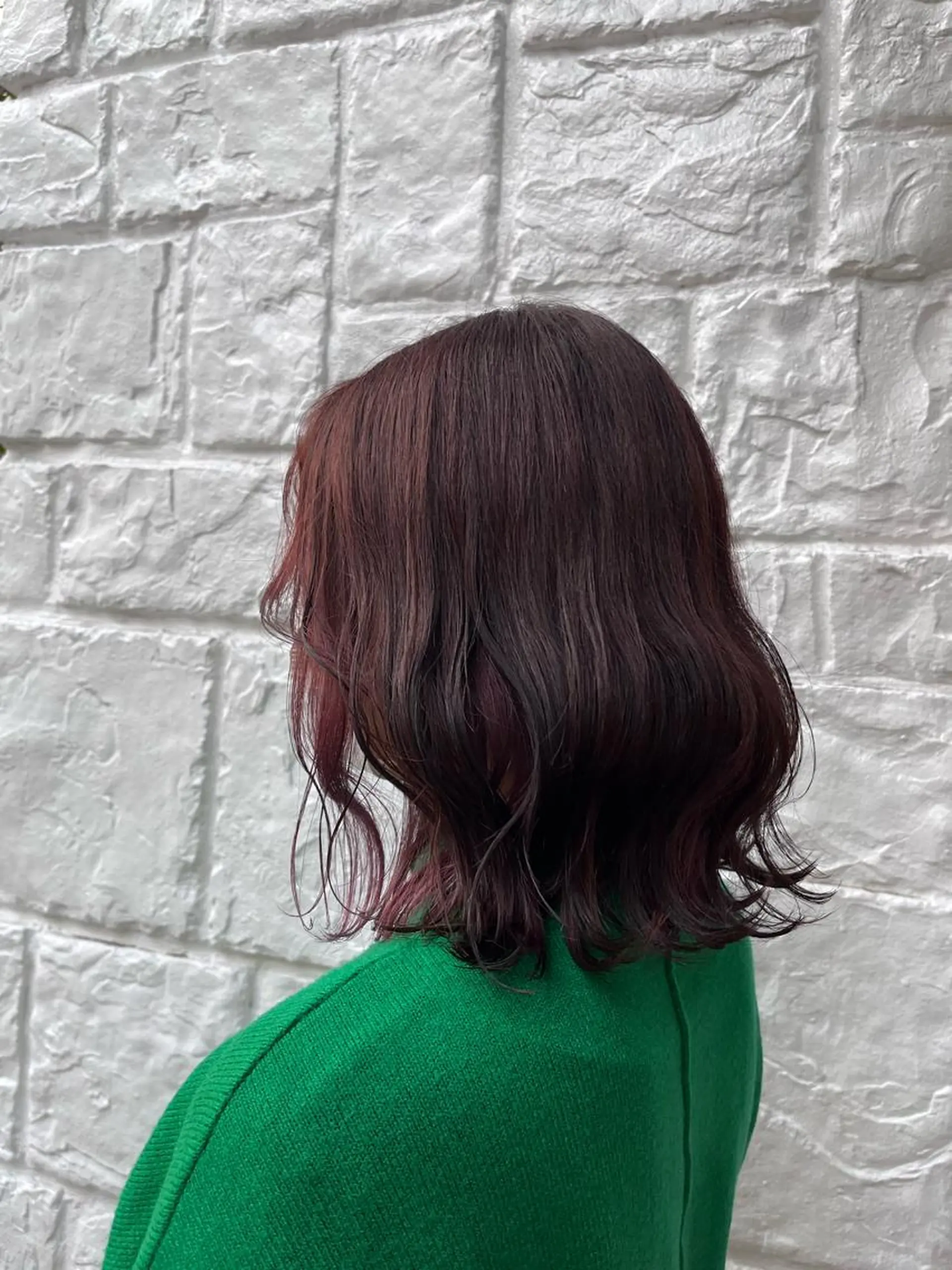 ミディアム カラー ブラウンカラー インナーカラー ピンクカラー ピンクブラウン カジュアルを女っぽく 𝗮𝘆𝗮𝗰𝗼のヘアスタイル