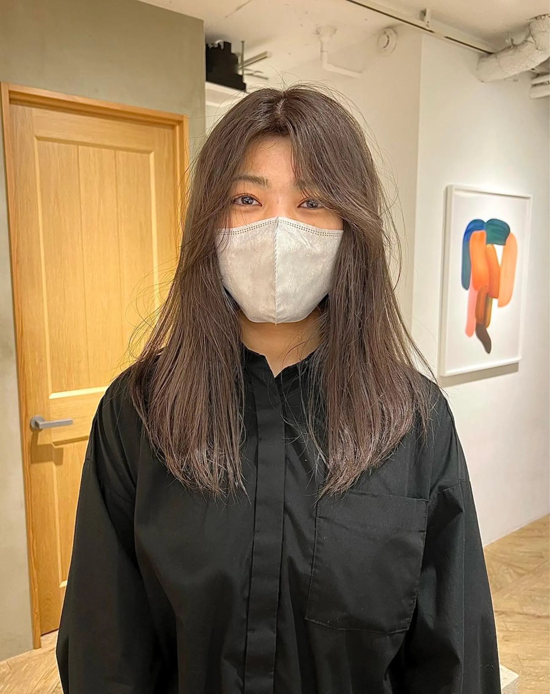 セミロング レイヤーカット✂️ 透明感カラー🫧栄のヘアスタイル