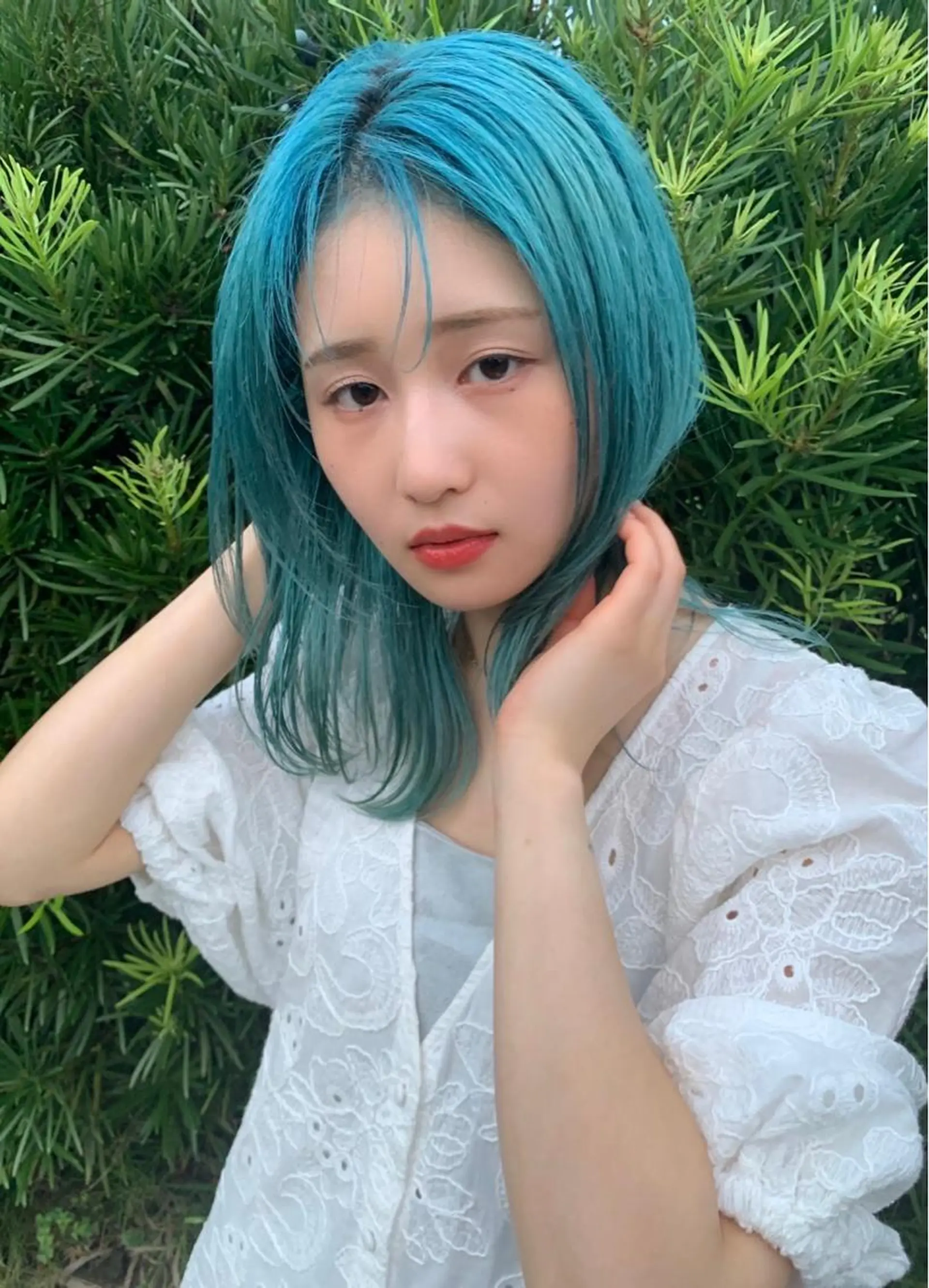 ミディアム ショート／ボブ／レイ ヤーいくらまゆのヘアスタイル