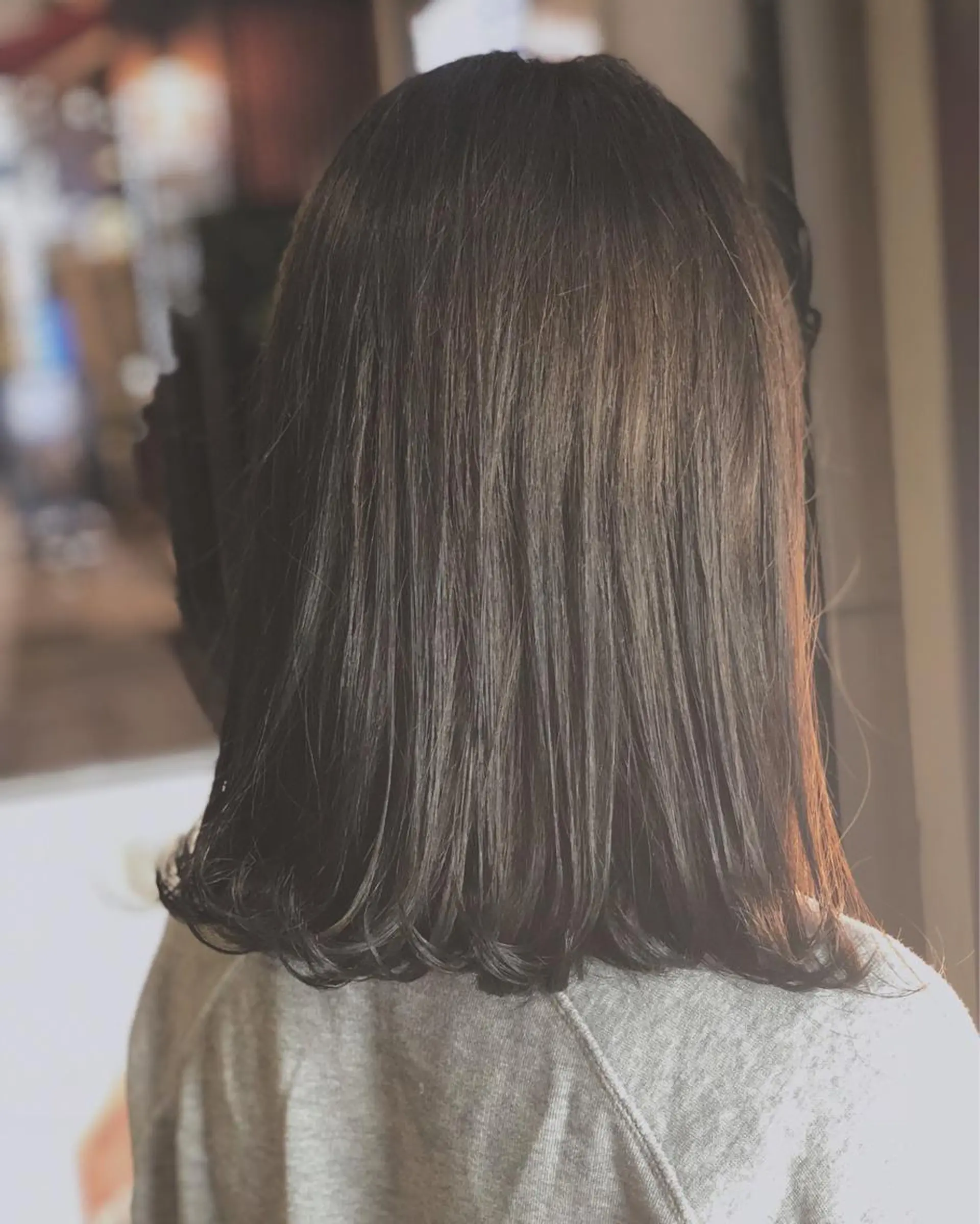 ミディアム カラー アッシュ 外ハネヘア カット ヘアカラー トリートメント ✨髪質改善縮毛矯正✨ 宇田川修平のエステ・リラクイメージ