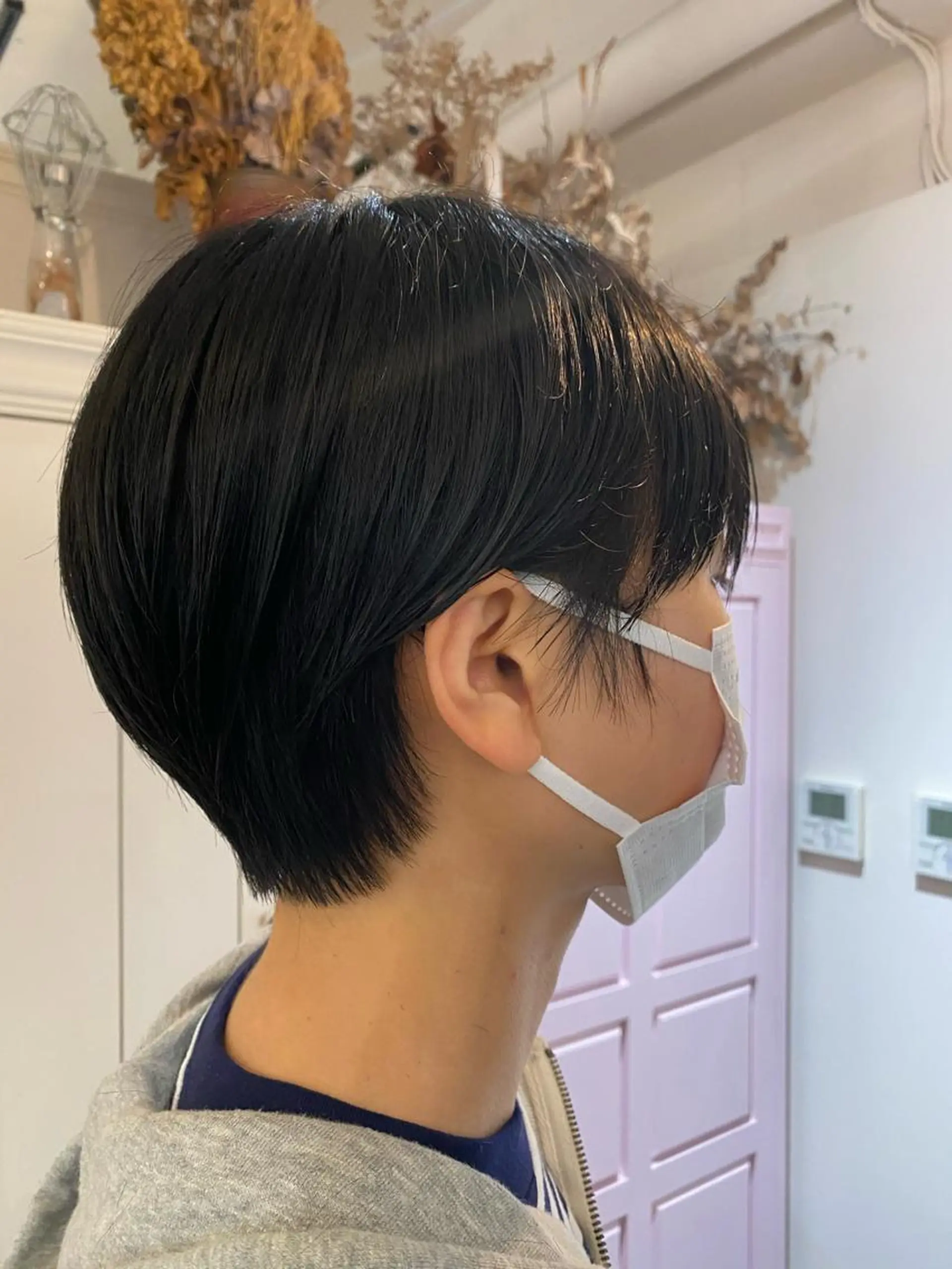 ショート 梅田ハイトーン チダ ヒナノのヘアスタイル