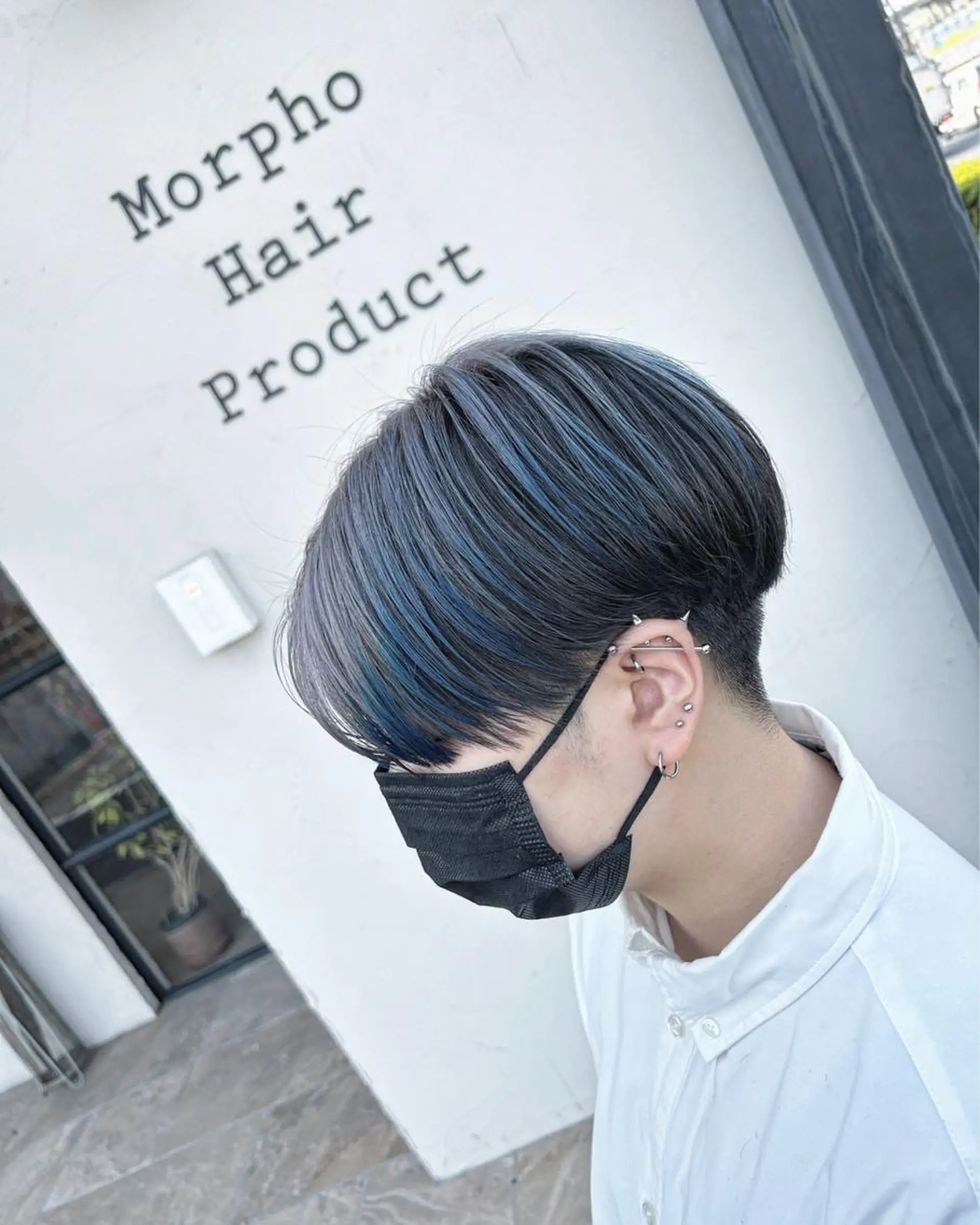 ショート カラー ブルーカラー デザインカラー グラデーションカラー シルバー カット ヘアカラー Morpho Hair Product所属・井上 花音のヘアスタイル
