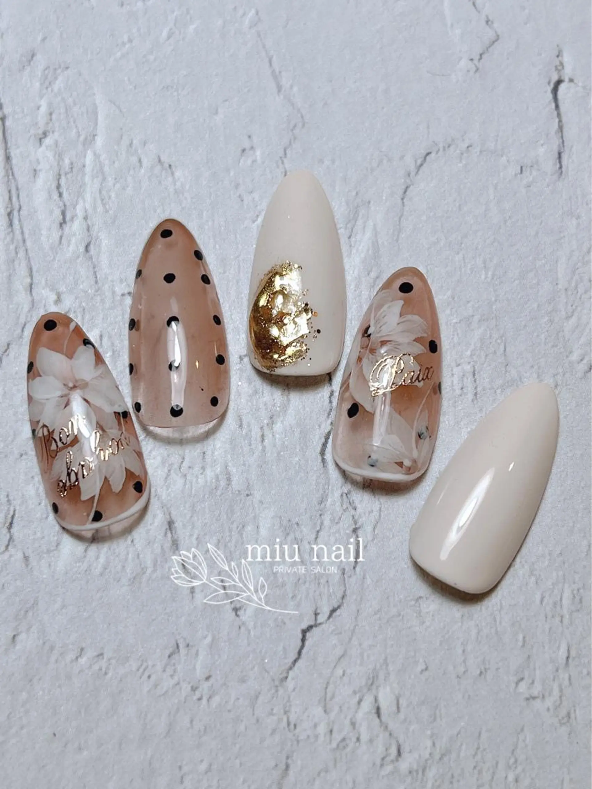 ネイル 杉本 孝美のネイルデザイン