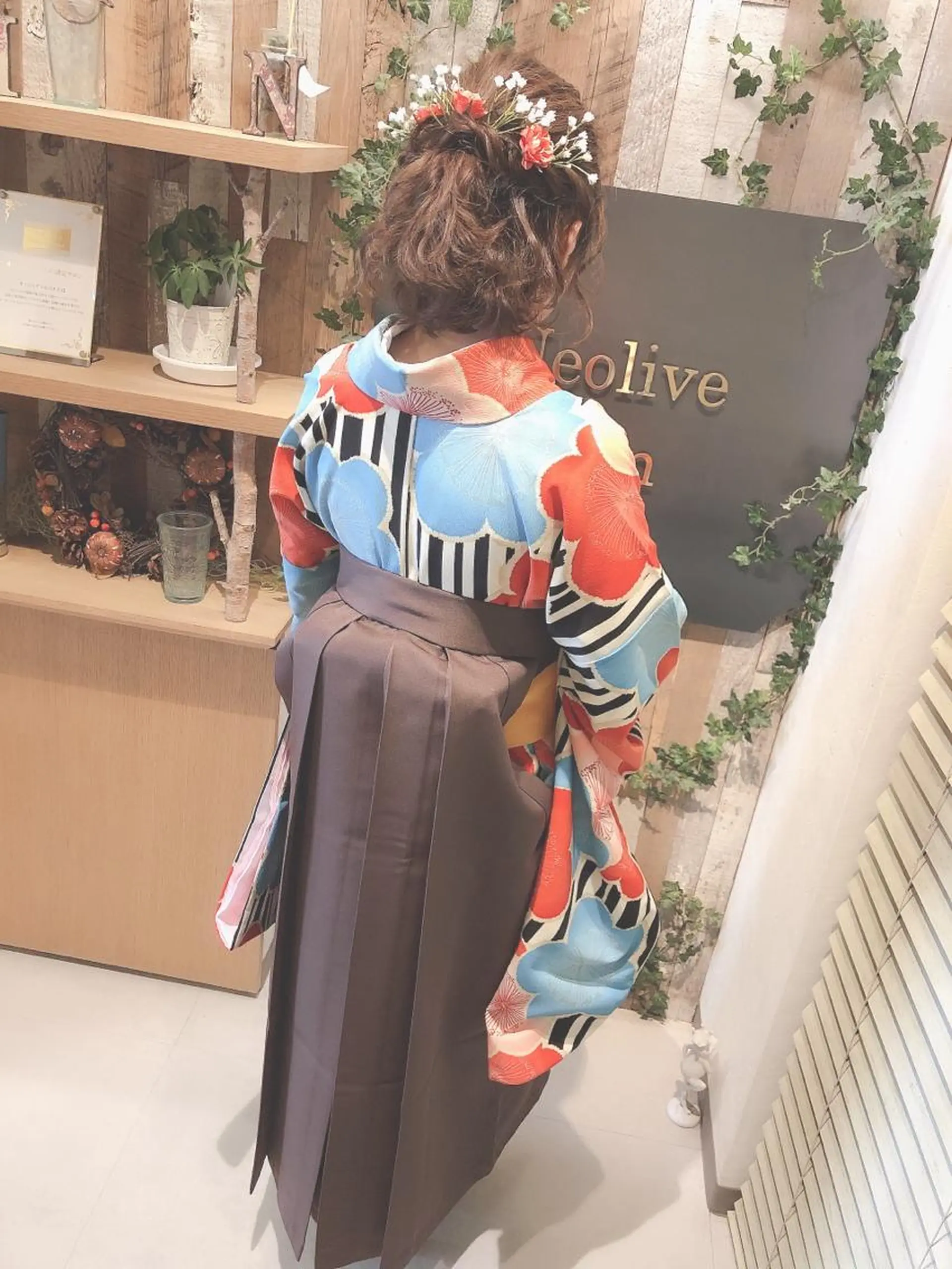 セミロング ヘアアレンジ 卒業式のヘアスタイル あき えいみのヘアスタイル