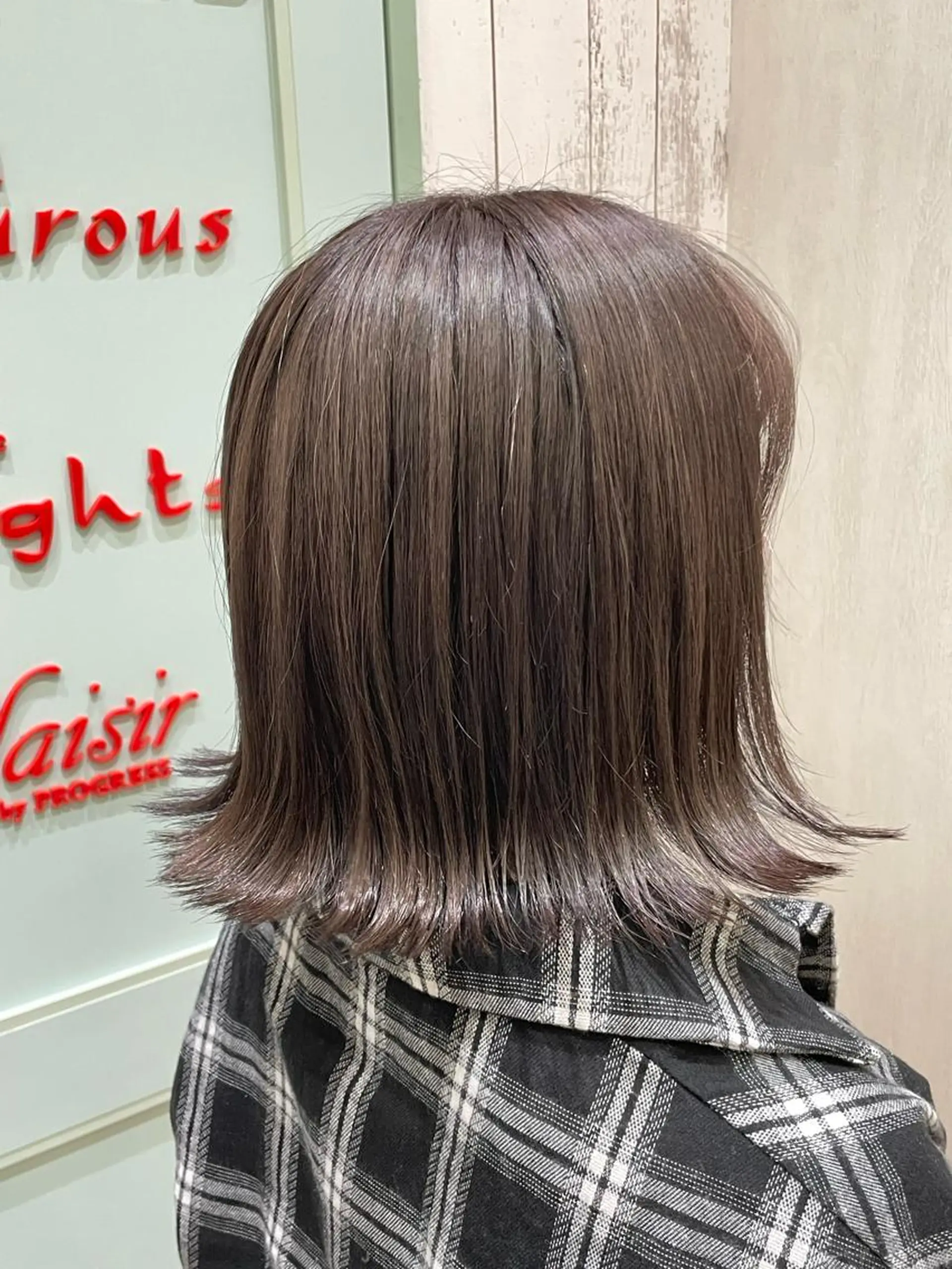 ミディアム カラー ブリーチ 外ハネヘア PROGRESS 🤍白井🤍のマツエク・マツパデザイン