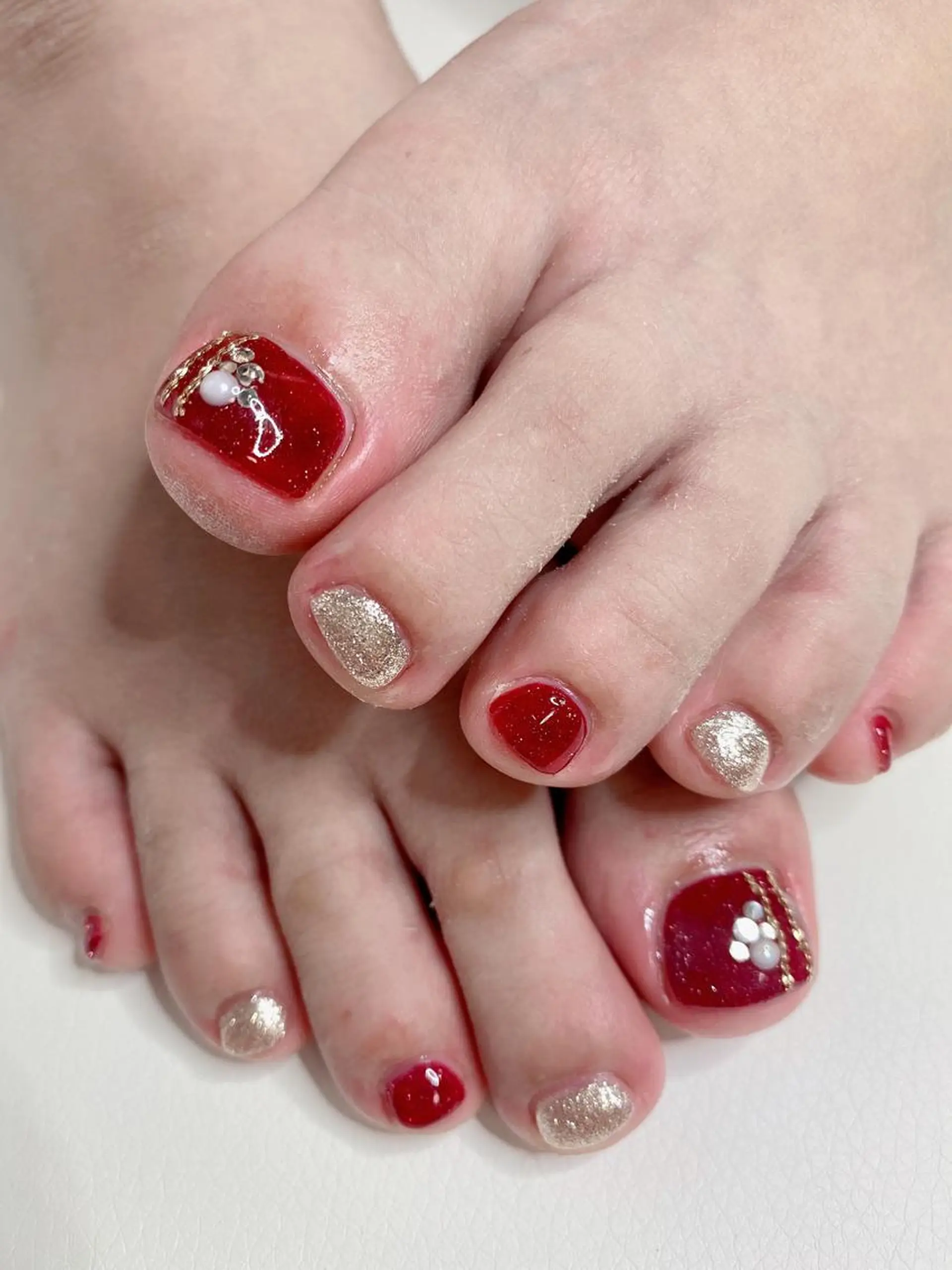 ネイル アートネイル フットネイル シンプルネイル ストーンネイル Jasmine nailsalon所属・ジャスミン ネイルサロンのネイルデザイン