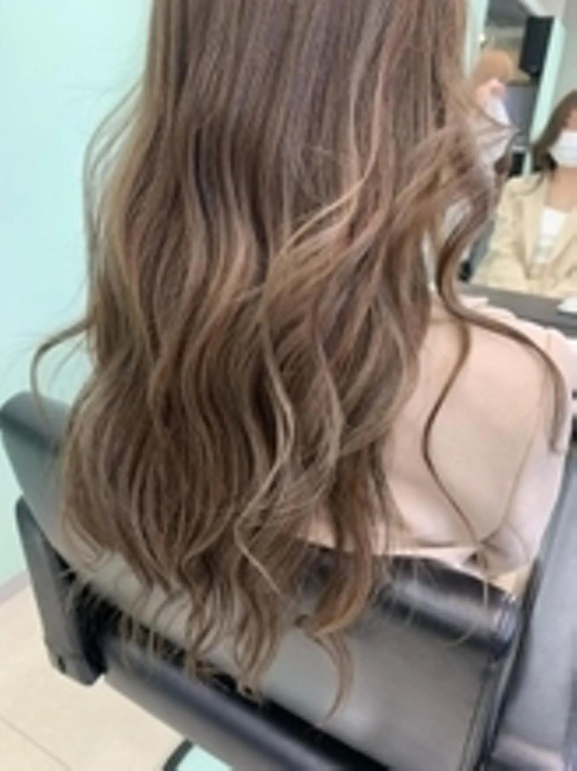 ロング カラー 前田 桃花のヘアスタイル