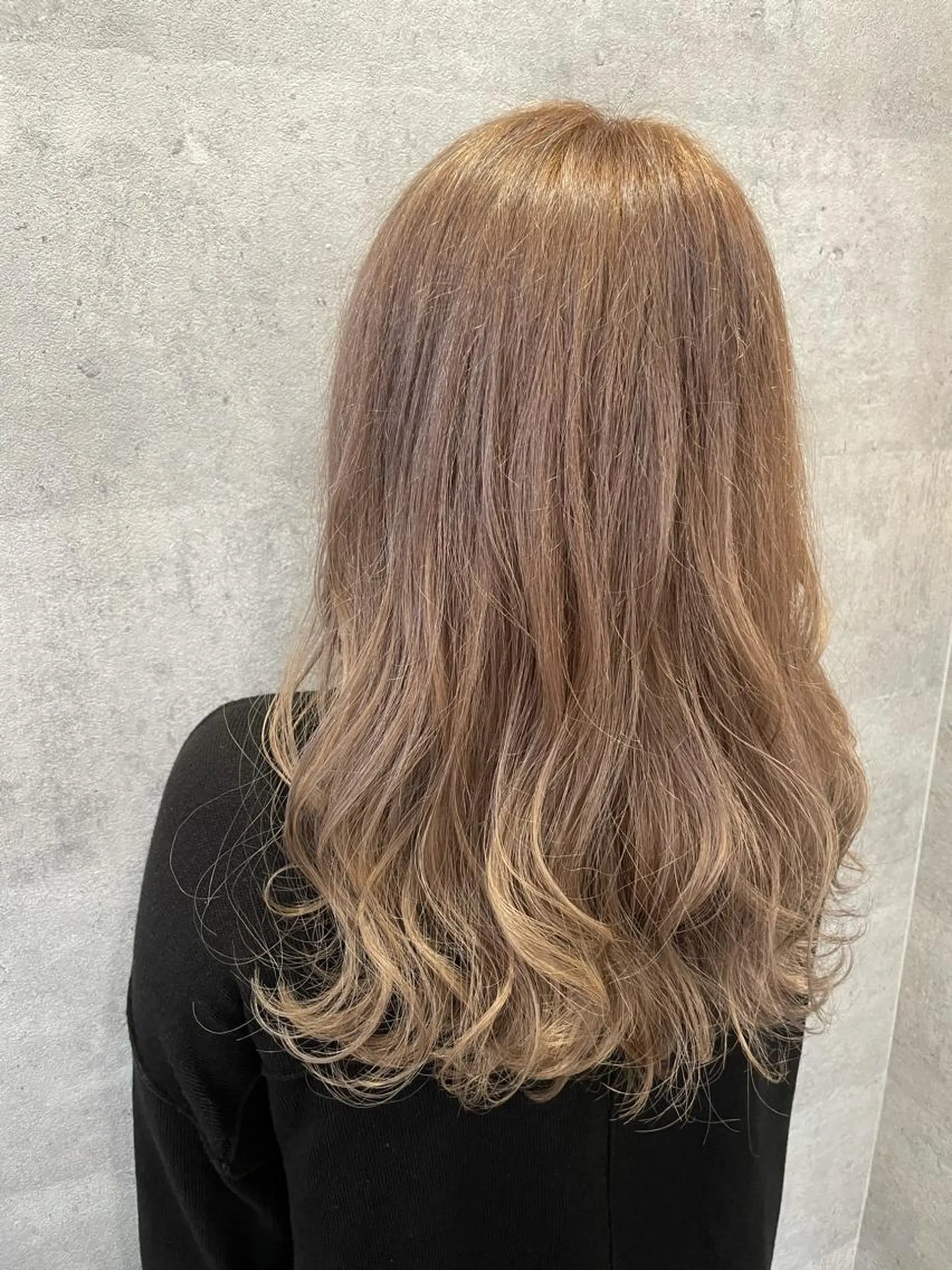 ロング カラー 西 めぐみのヘアスタイル