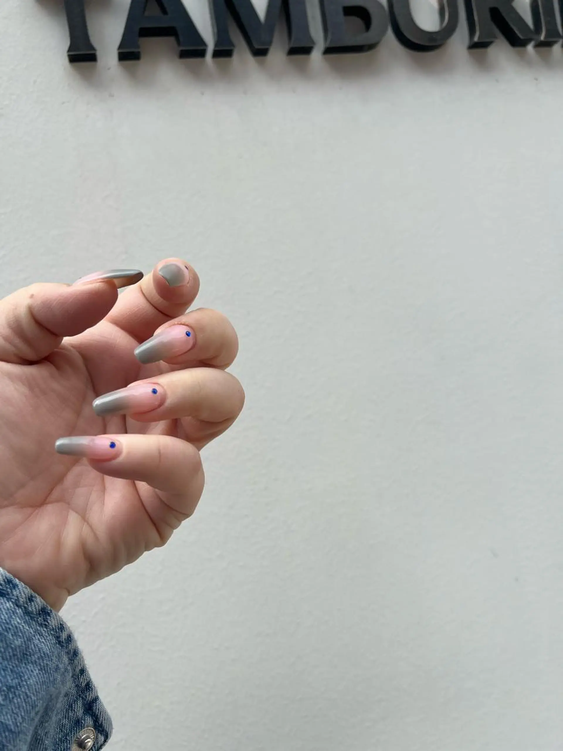 ネイル nailstudio ′ecole所属・nailstudio ′ecoleのネイルデザイン