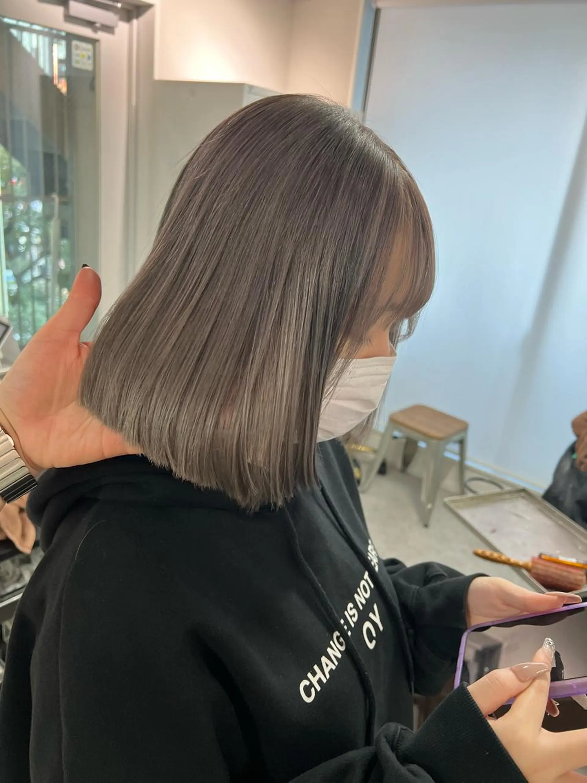 ショート カラー グレージュ sio.nail&eyebrow salon shimokitazawa2号店所属・nailist mana𖤐´-のネイルデザイン