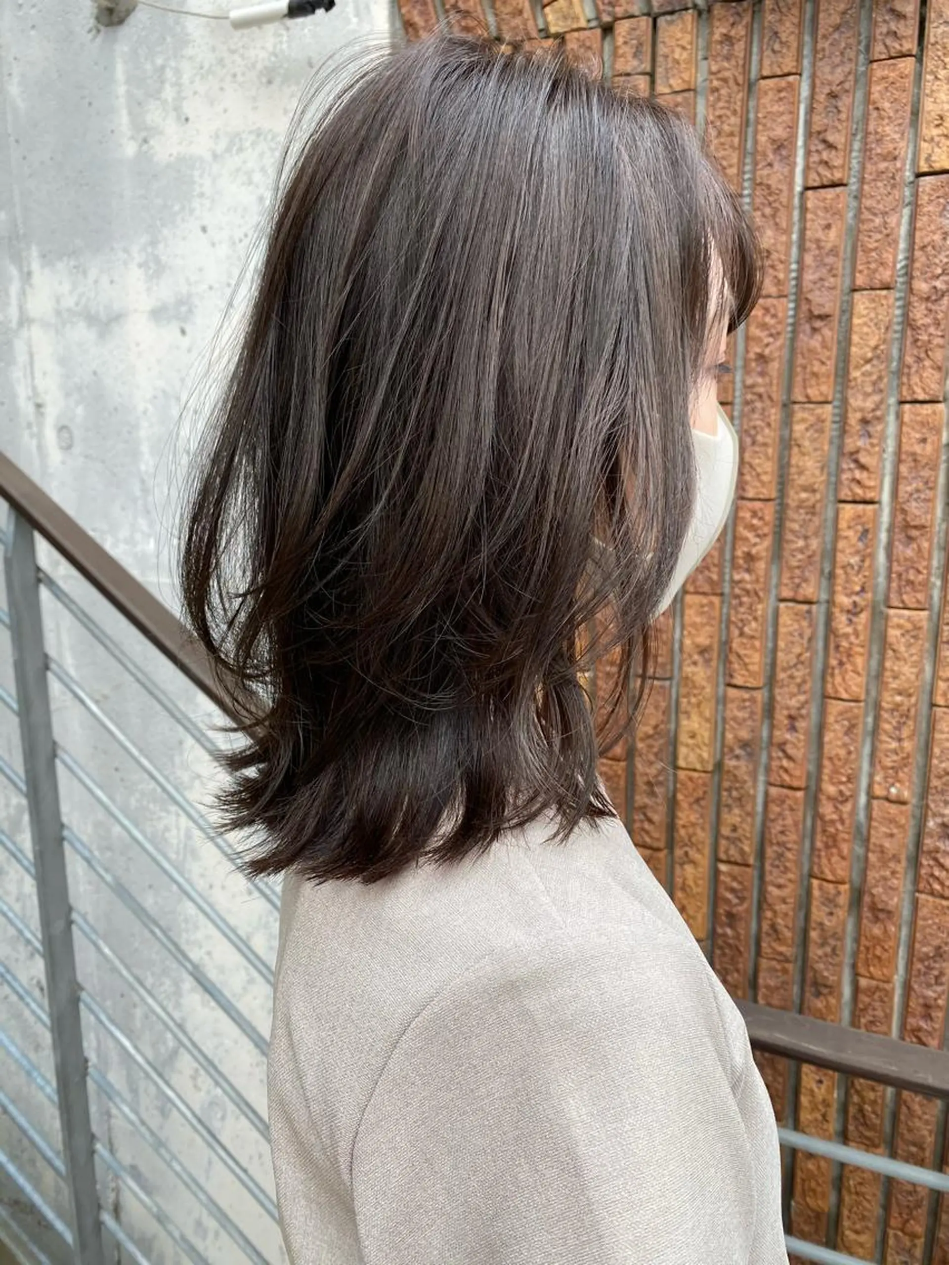 ミディアム カラー ブルーカラー ブルーバイオレット バイオレットカラー ボブ レイヤーカット カット ヘアカラー トリートメント ness ネスのヘアスタイル