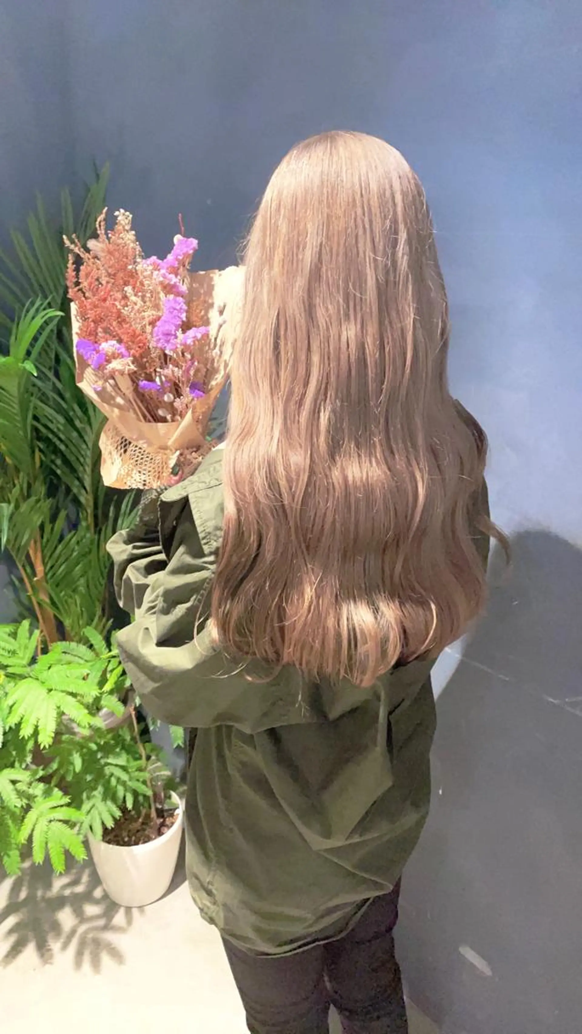 カラー ベージュカラー ブリーチ ミルクティーベージュ ヘアカラー トリートメント 渋谷:インナーカラー ／🍒エリカ🍒のヘアスタイル